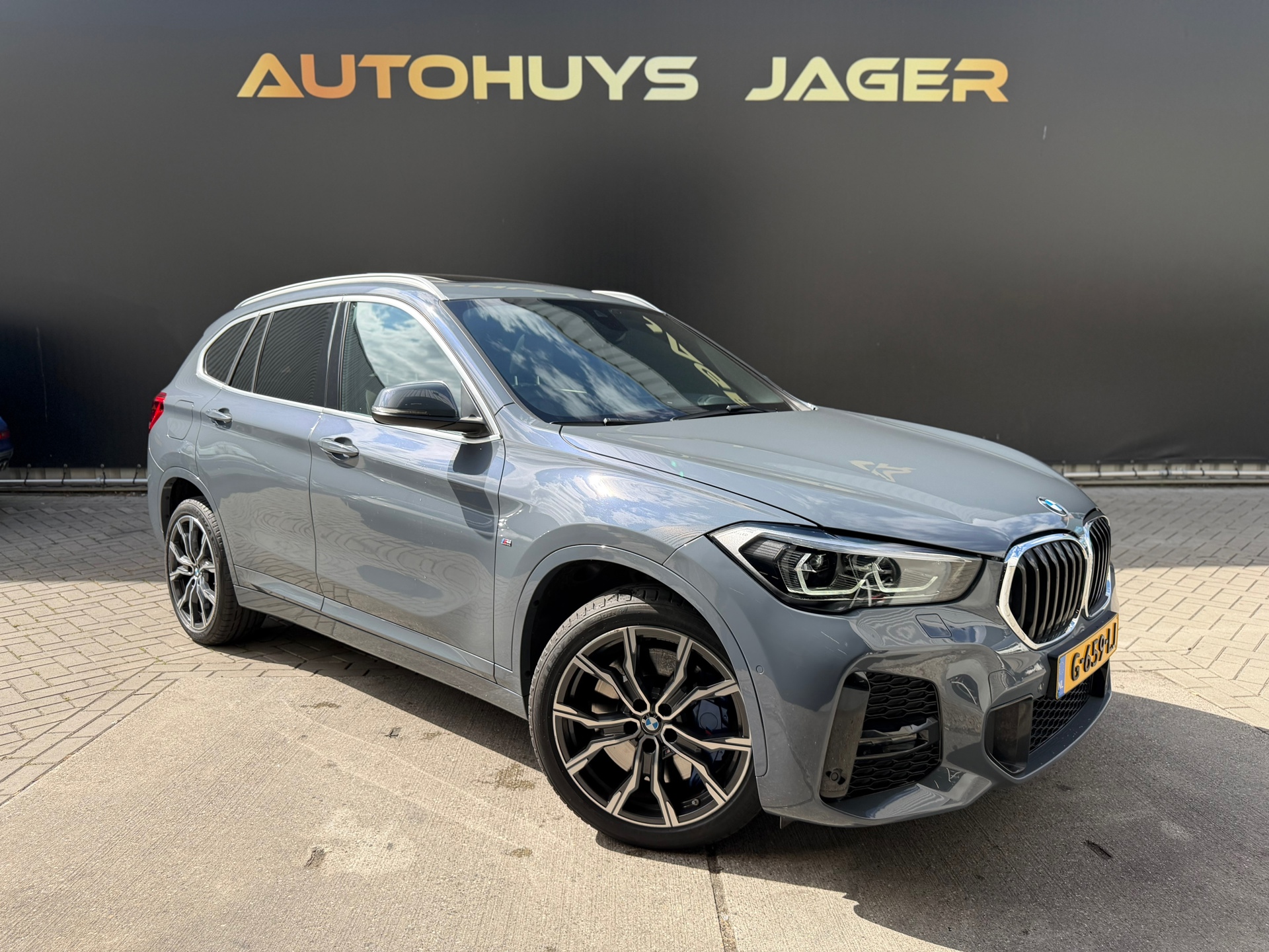 Foto van BMW X1 Sdrive20i