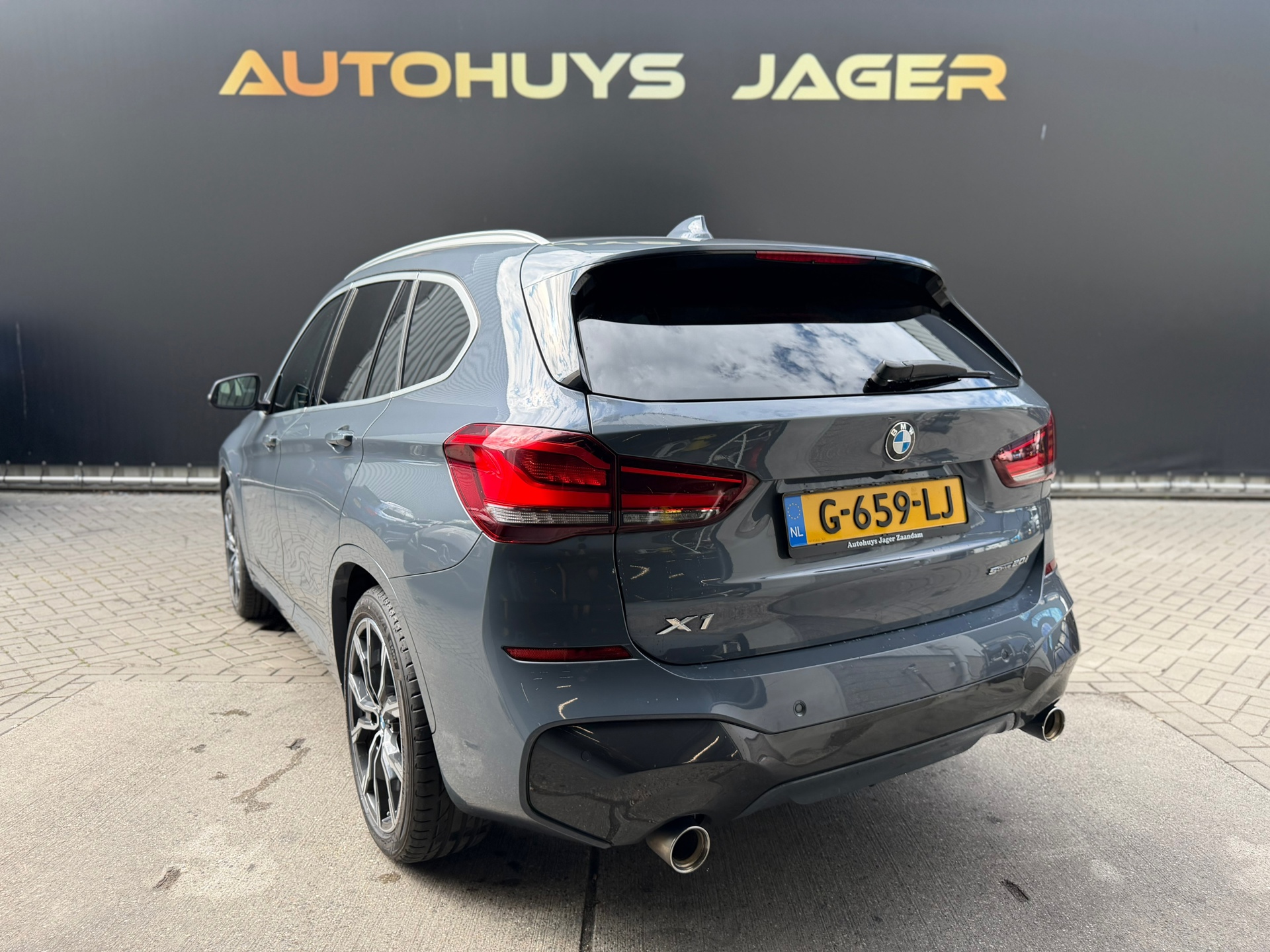 Foto van BMW X1 Sdrive20i
