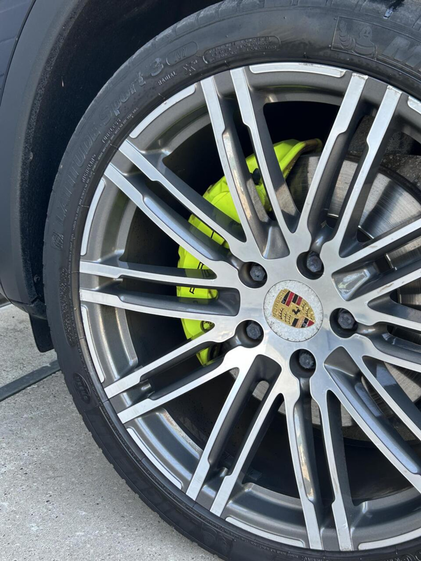 Foto van Porsche Cayenne S E-hybrid