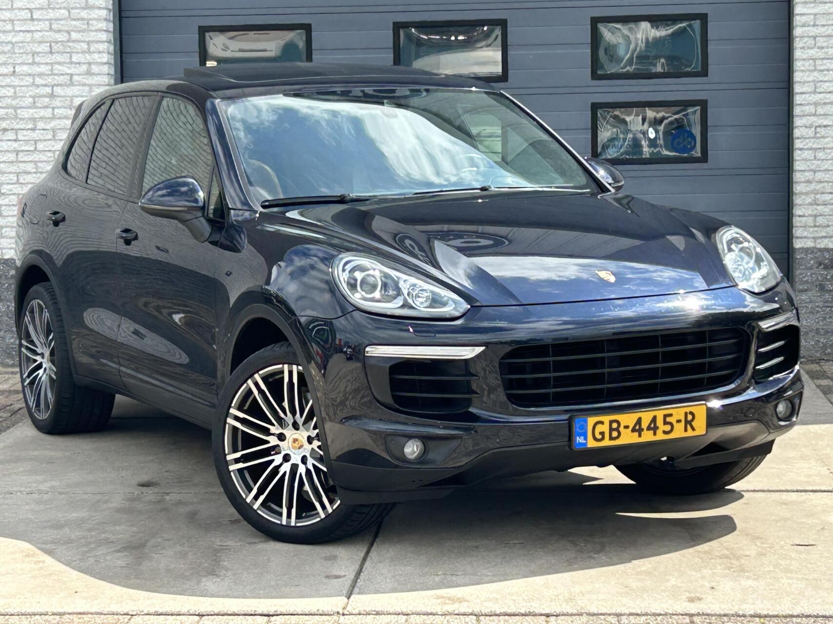 Foto van Porsche Cayenne S E-hybrid