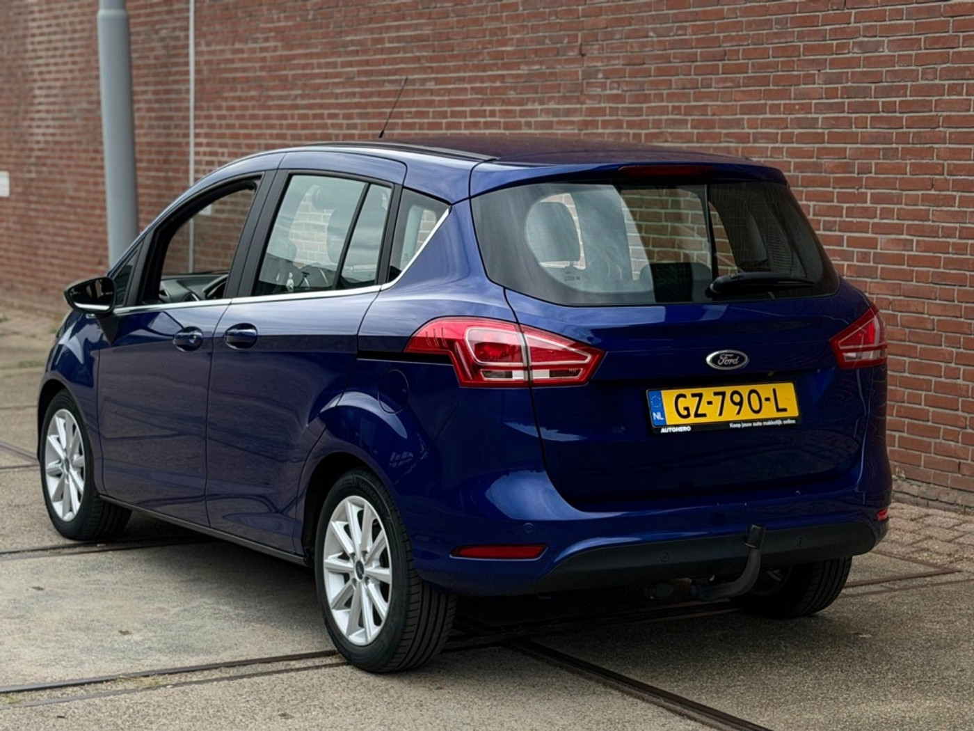 Foto van Ford B-max