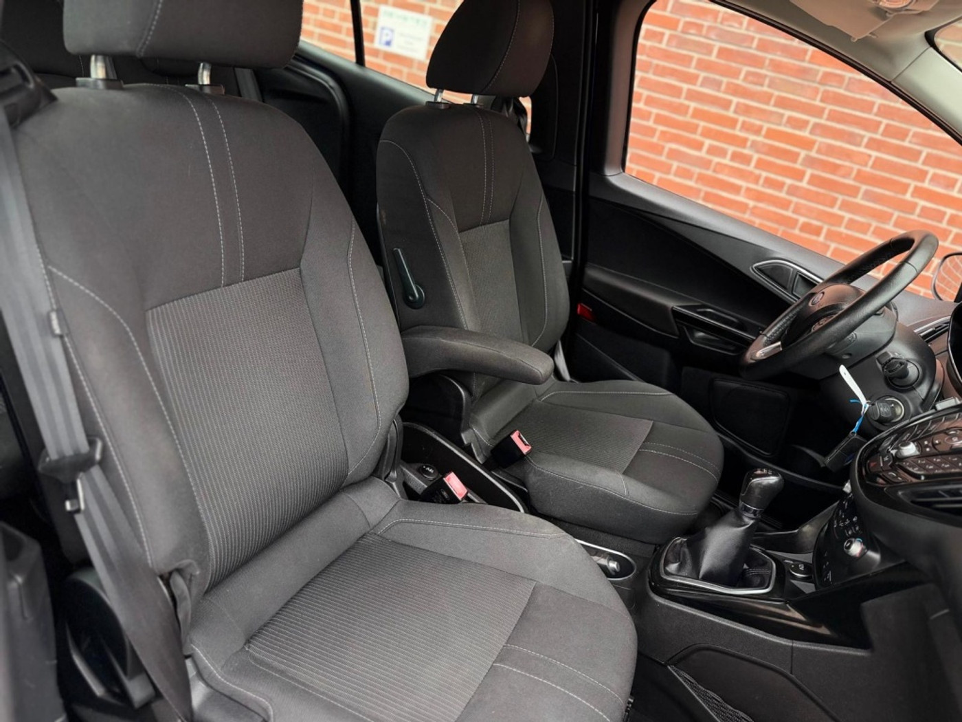 Foto van Ford B-max
