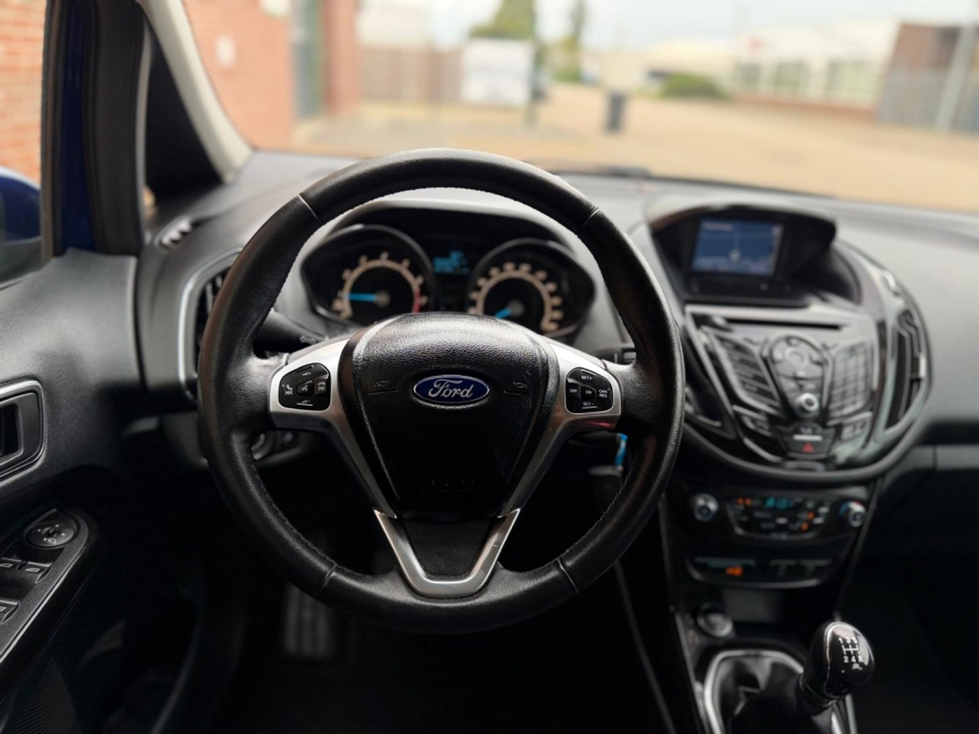 Foto van Ford B-max