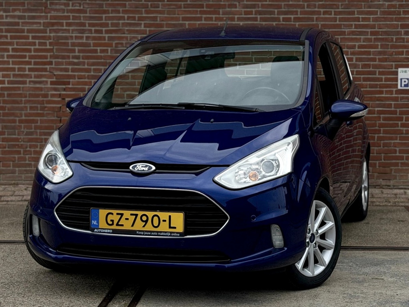 Ford B-max 1.0 EcoB. Titanium |Airco |CruiseC |AchterRijCam 2015 - voorkant