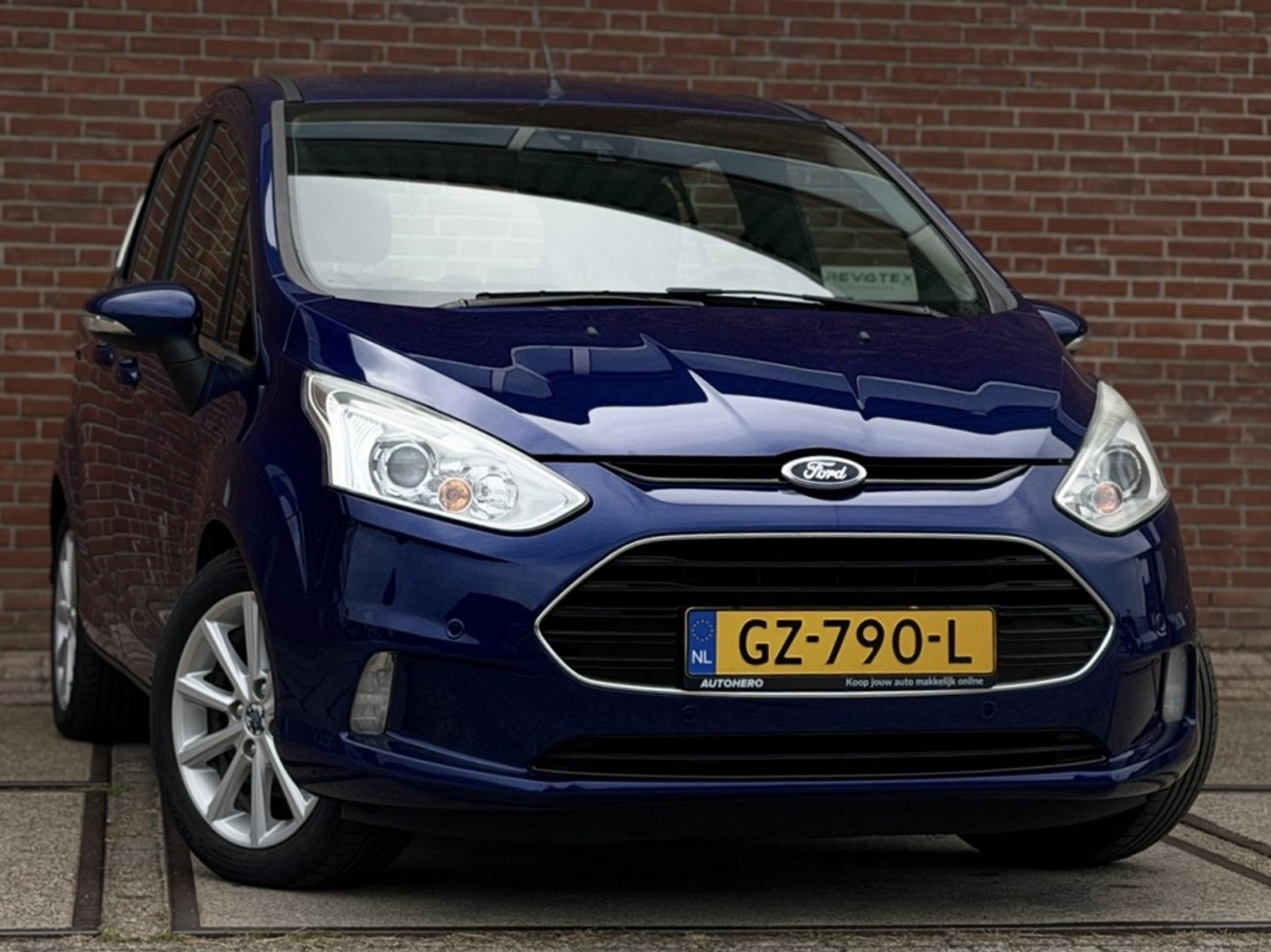 Foto van Ford B-max