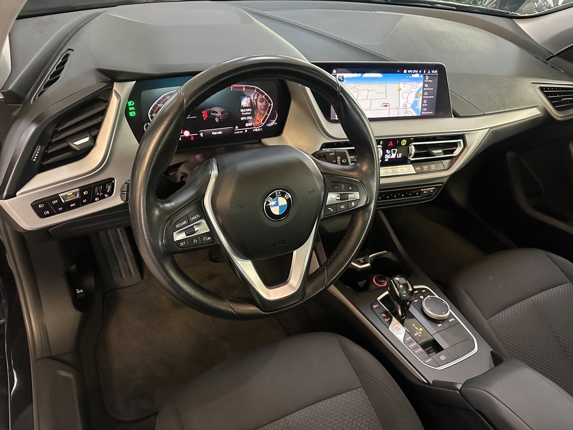 Foto van BMW 118i