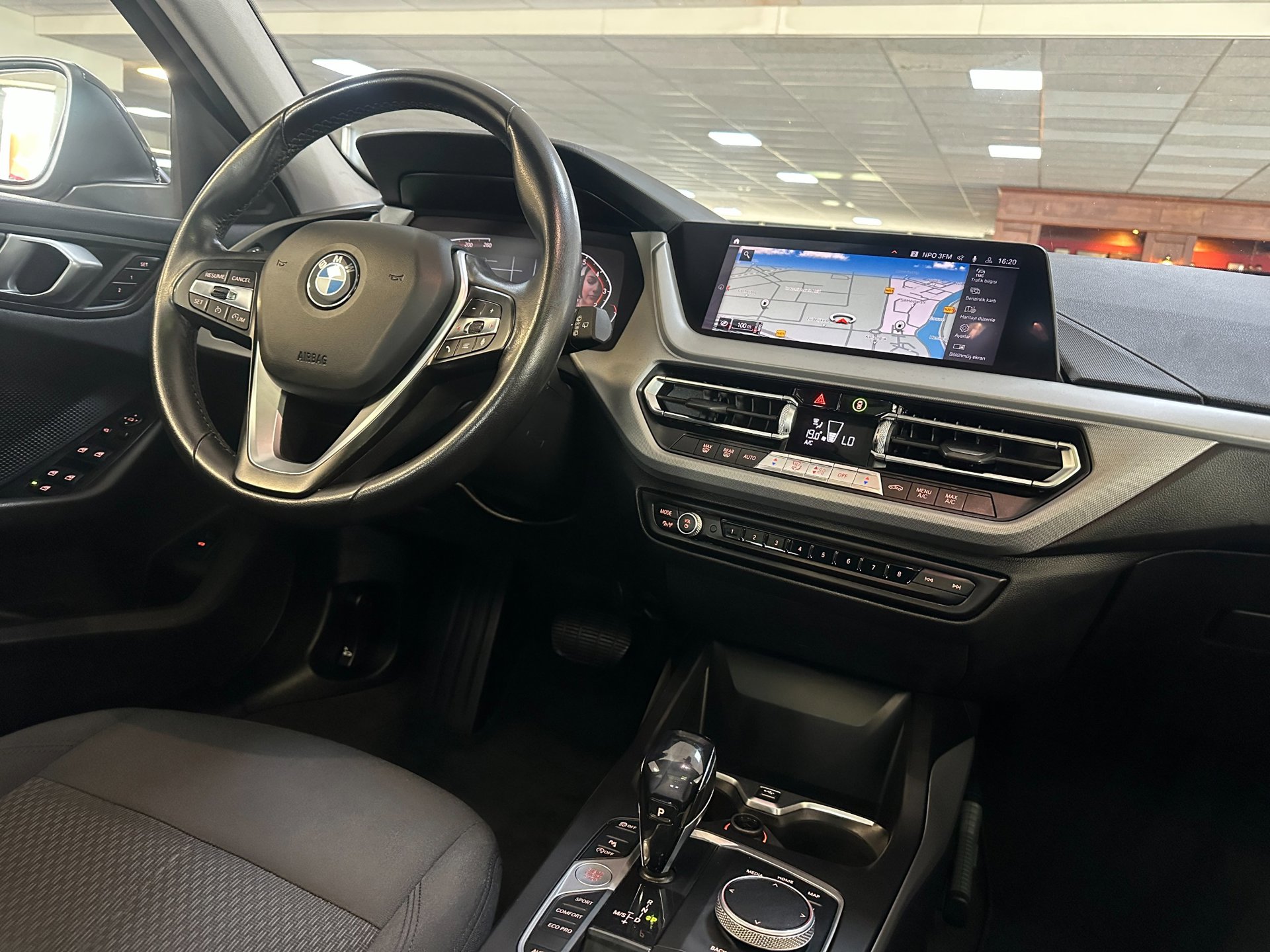 Foto van BMW 118i