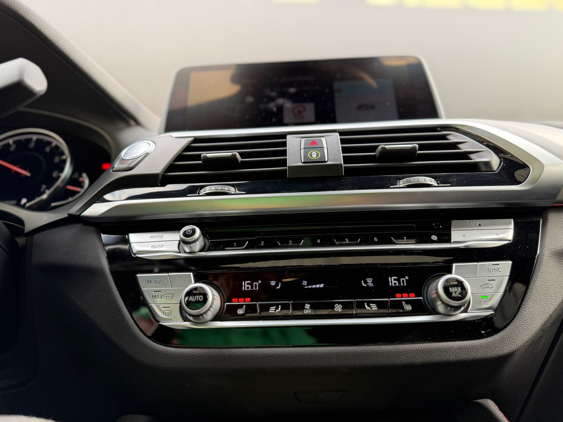 Foto van BMW X4 Xdrive30i