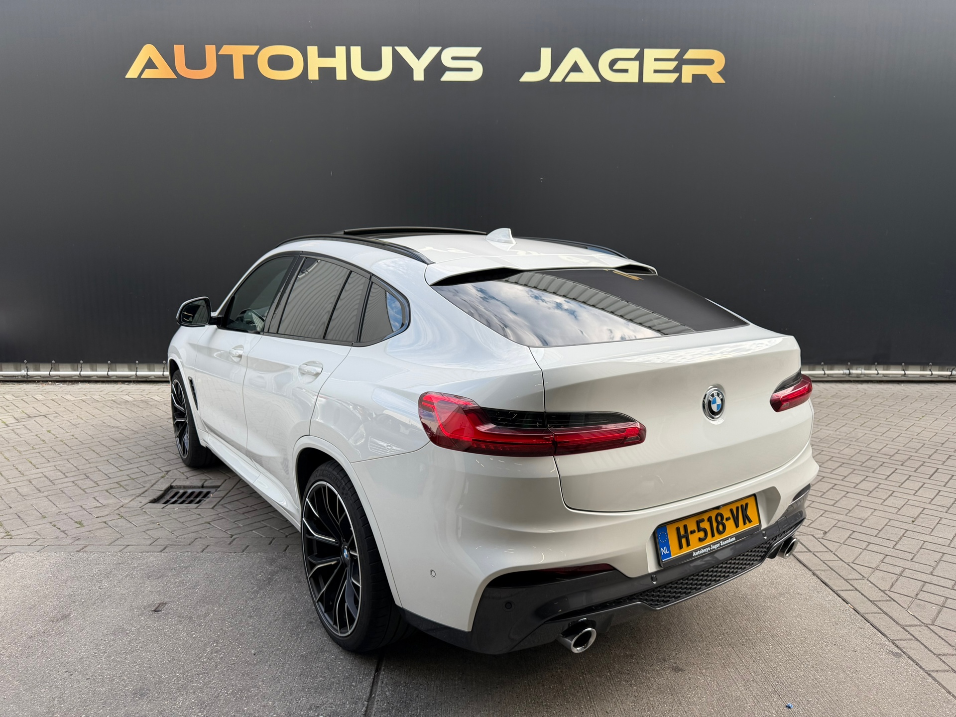 Foto van BMW X4 Xdrive30i