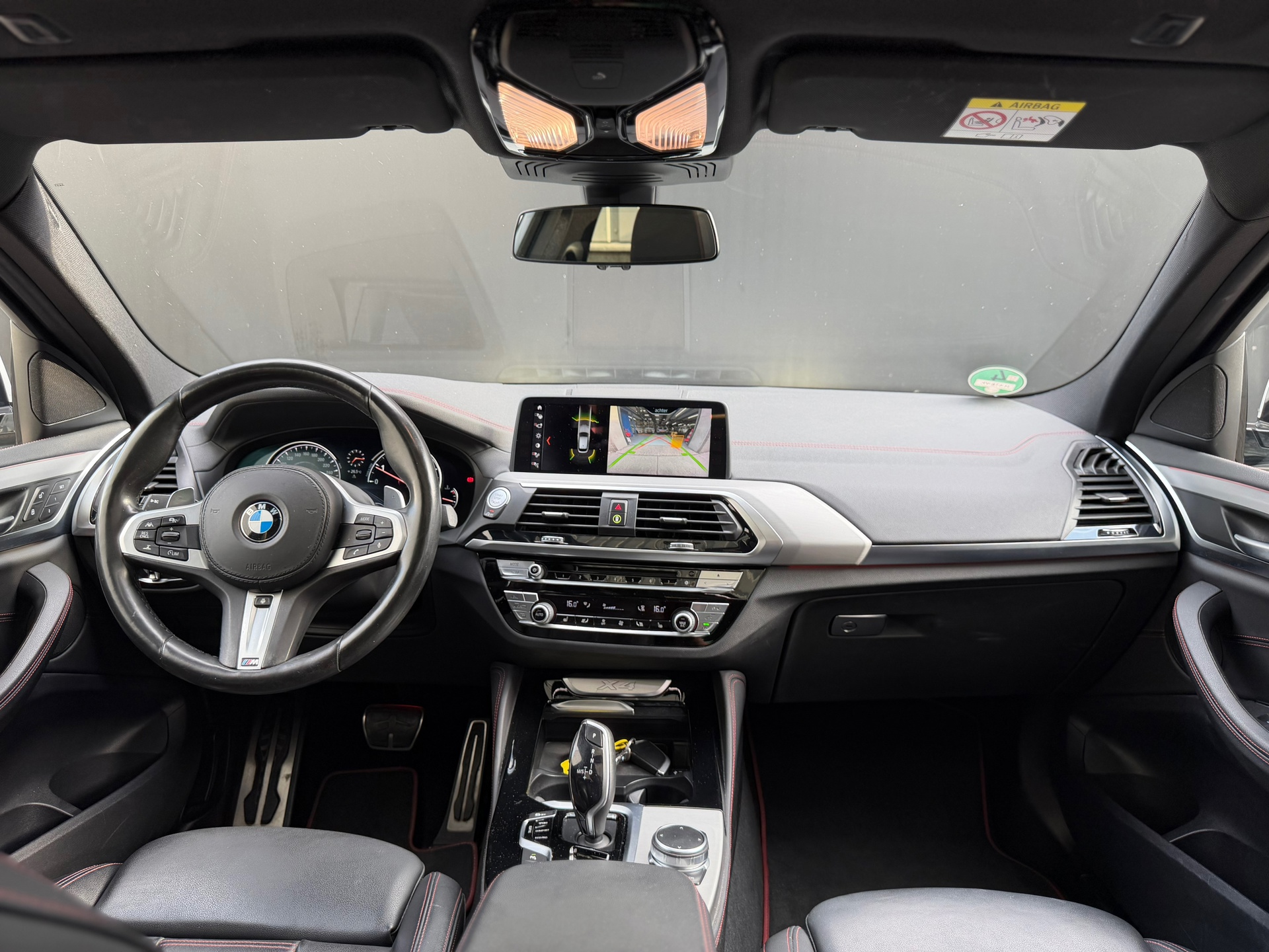 Foto van BMW X4 Xdrive30i