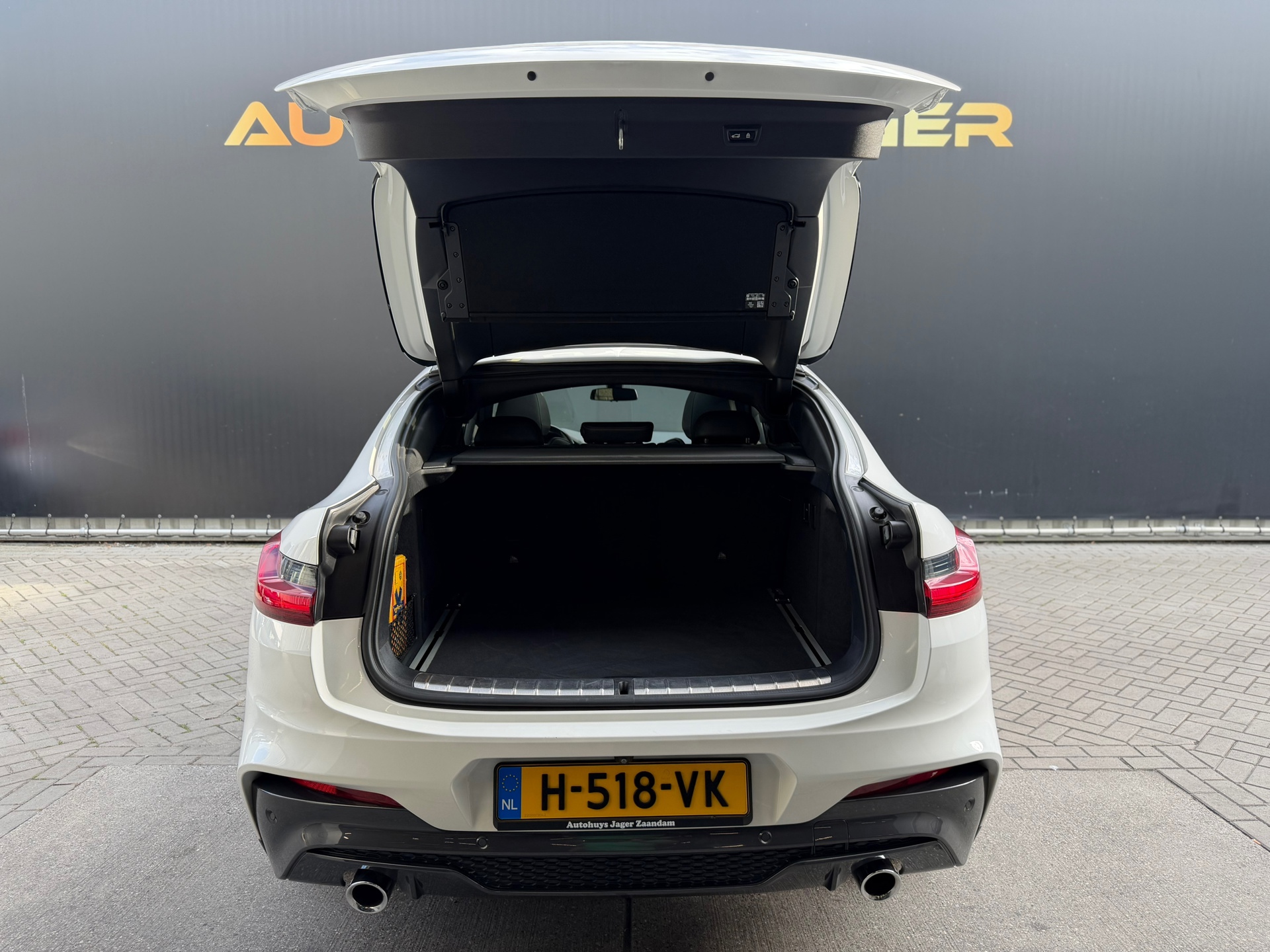 Foto van BMW X4 Xdrive30i
