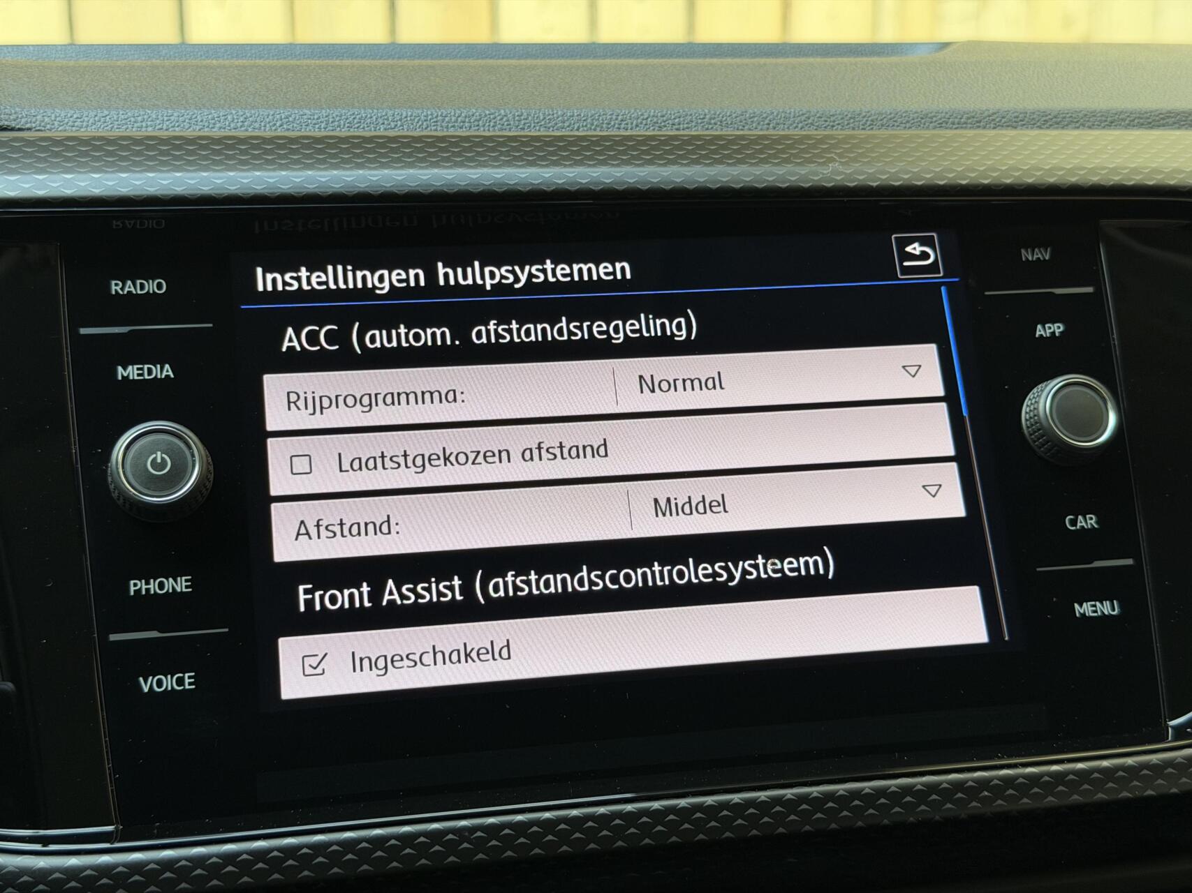 Foto van Volkswagen T-cross