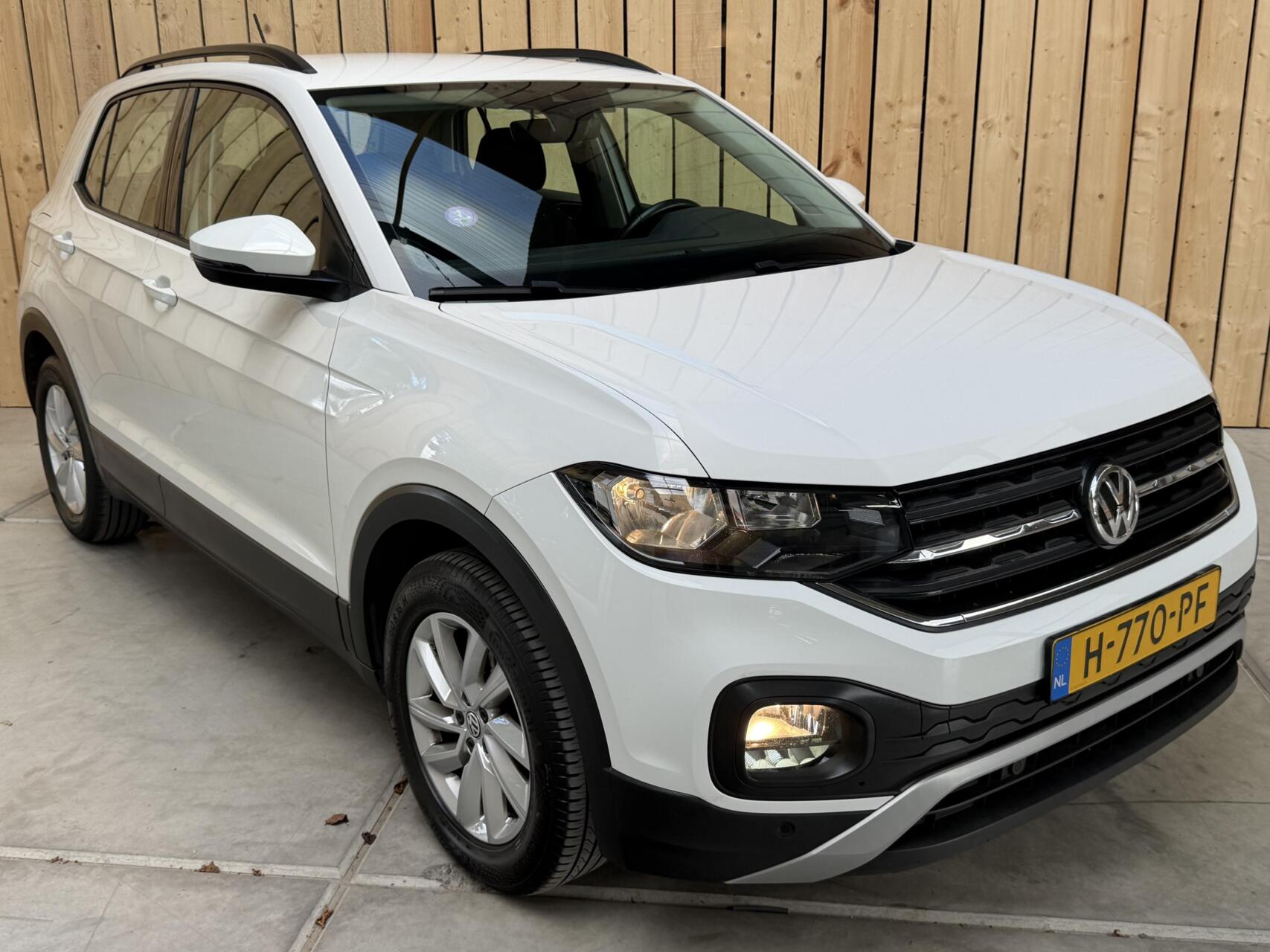 Foto van Volkswagen T-cross