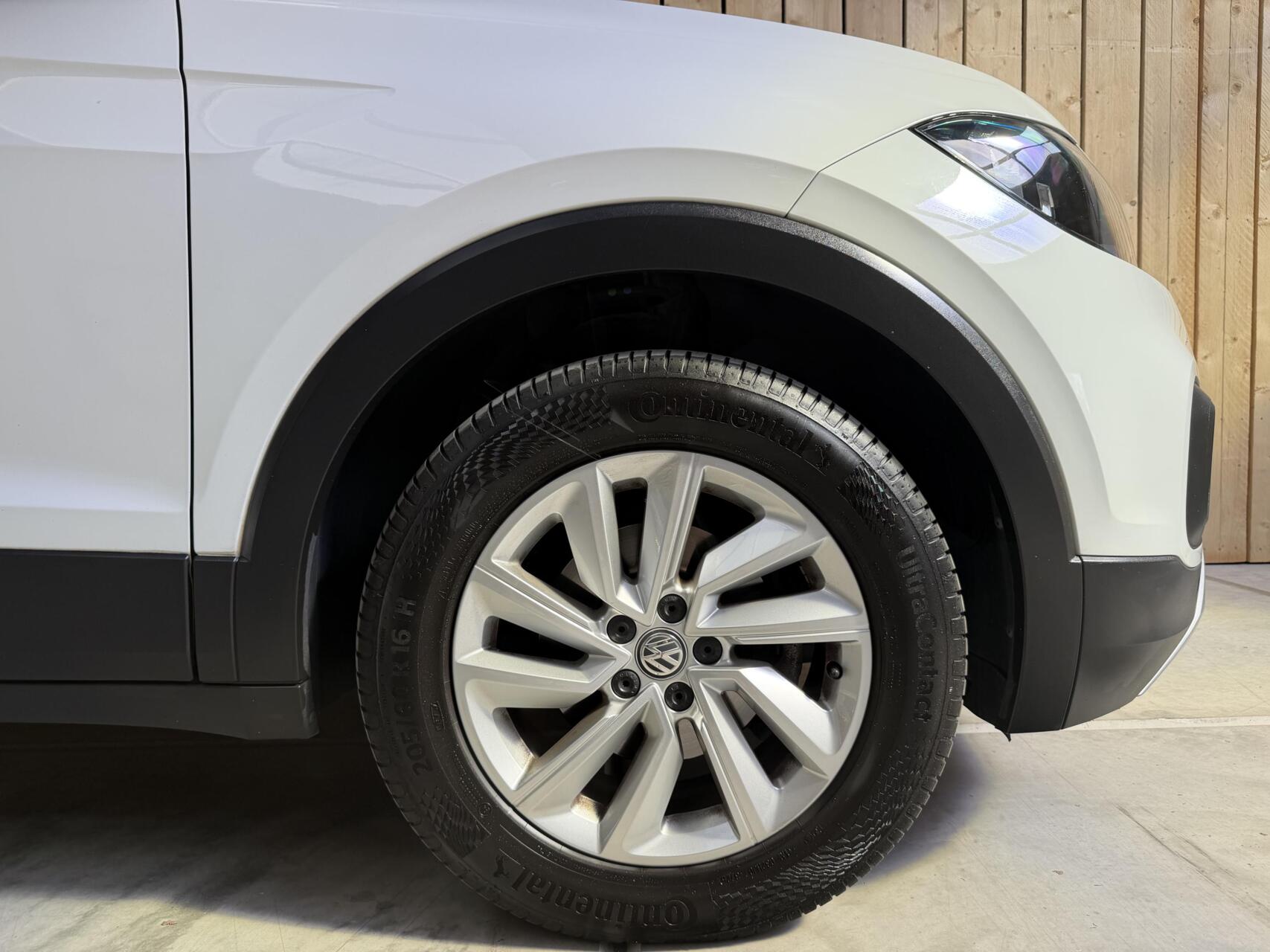 Foto van Volkswagen T-cross
