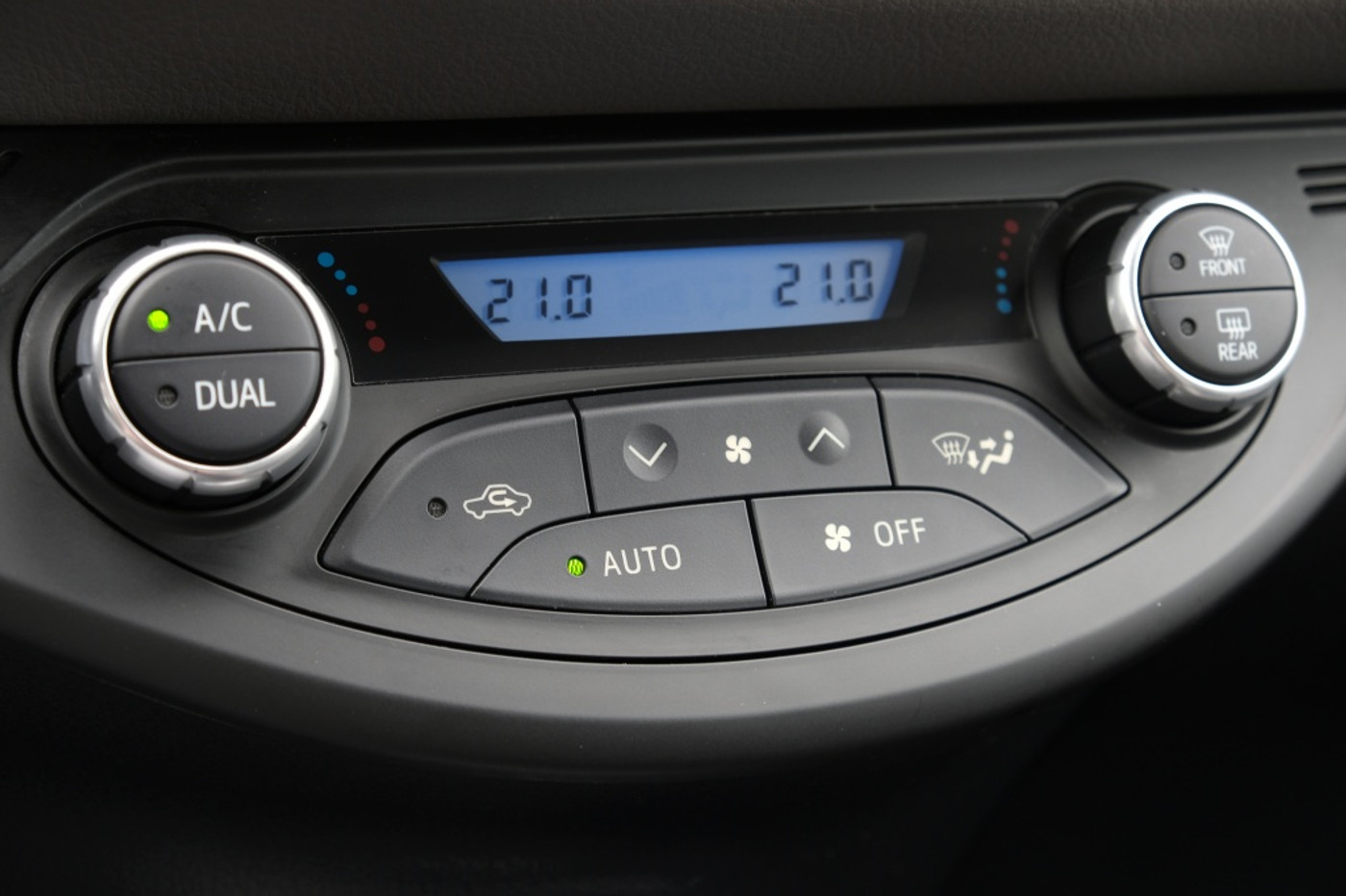 Foto van Toyota Toyota Yaris Hybrid