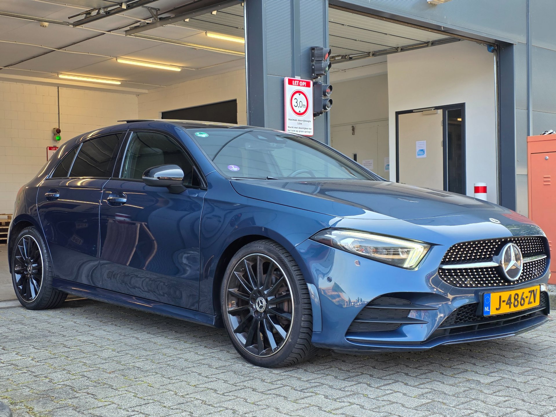 Foto van Mercedes-Benz A 180