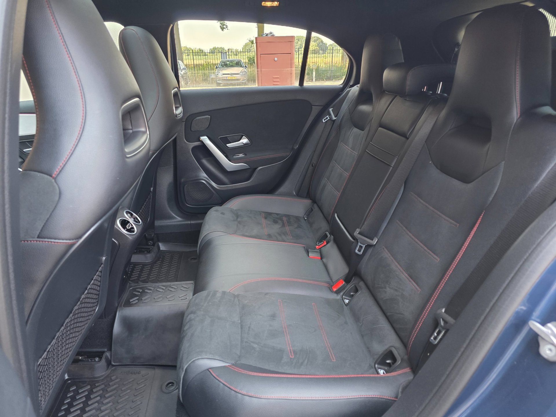 Foto van Mercedes-Benz A 180
