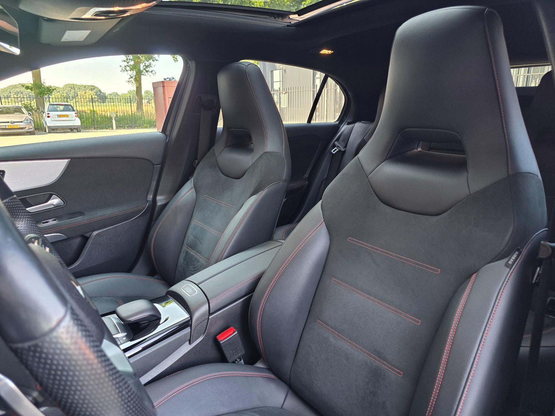 Foto van Mercedes-Benz A 180