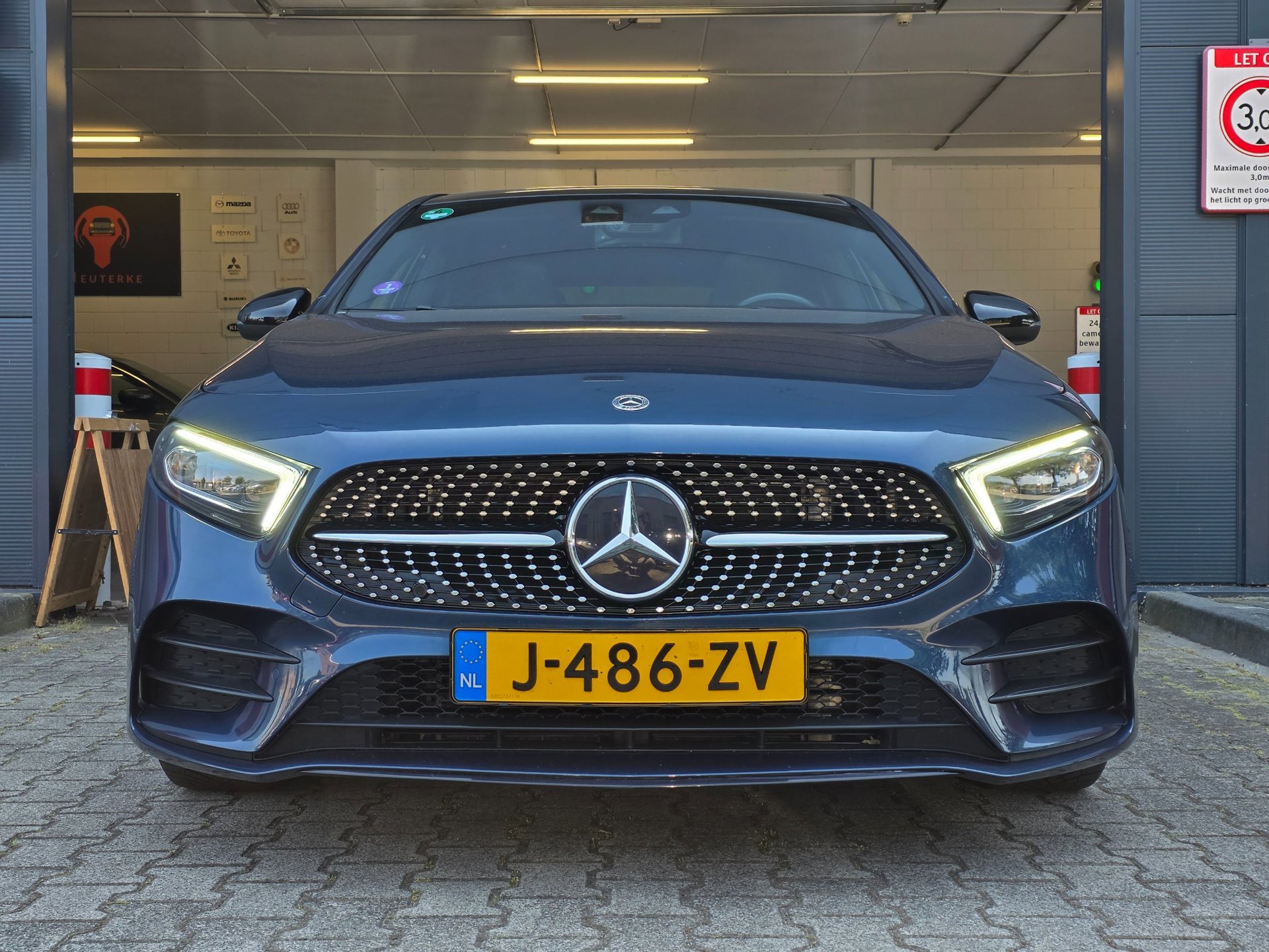 Foto van Mercedes-Benz A 180