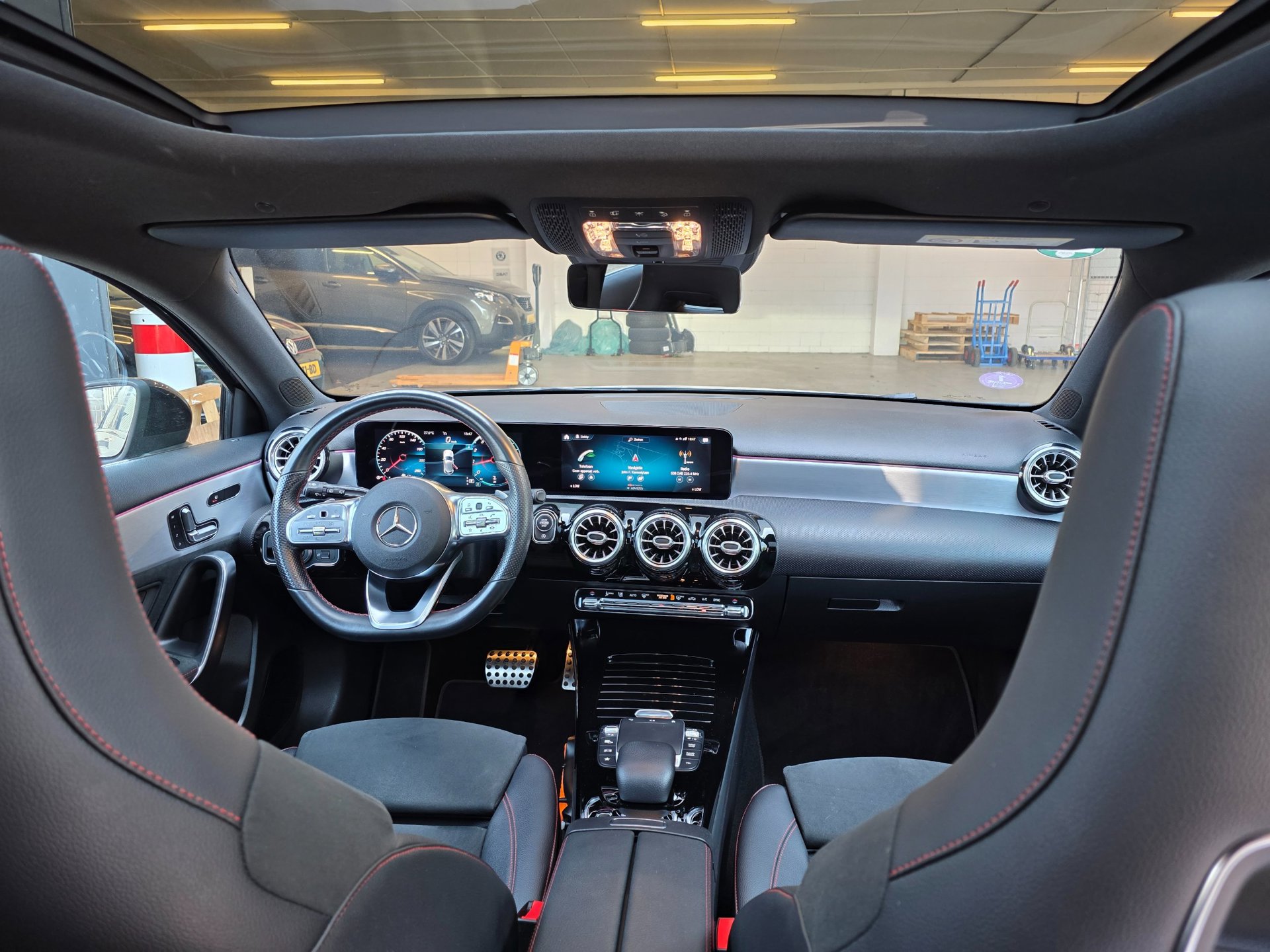 Foto van Mercedes-Benz A 180