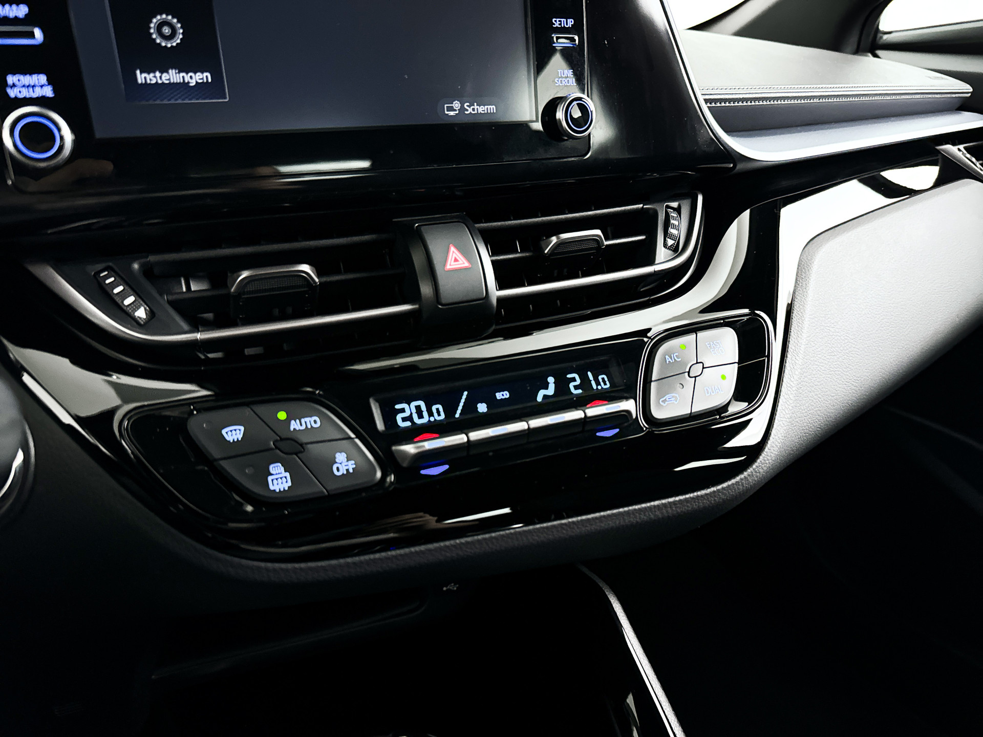 Foto van Toyota Toyota C-hr