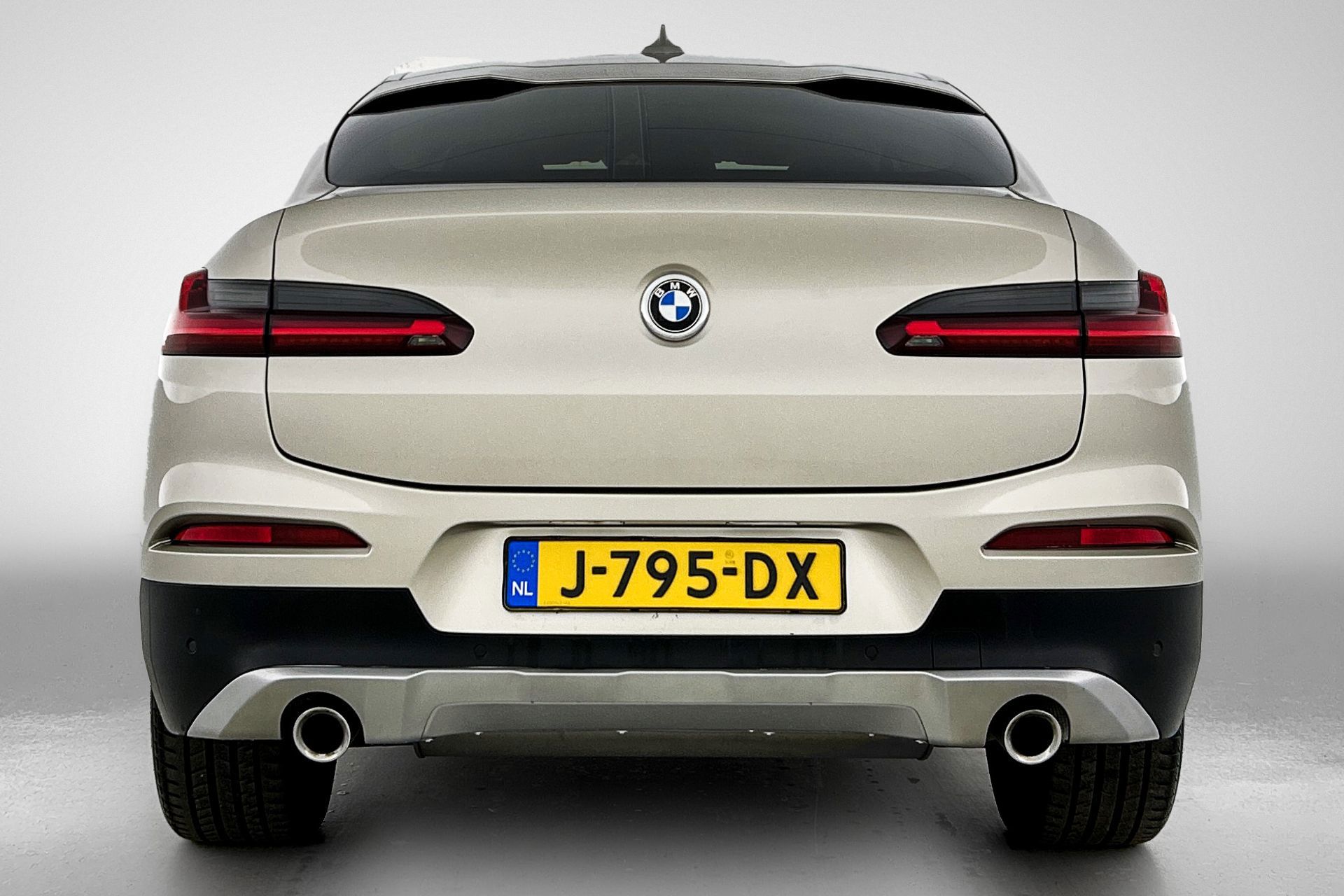 Foto van BMW X4 Xdrive20i