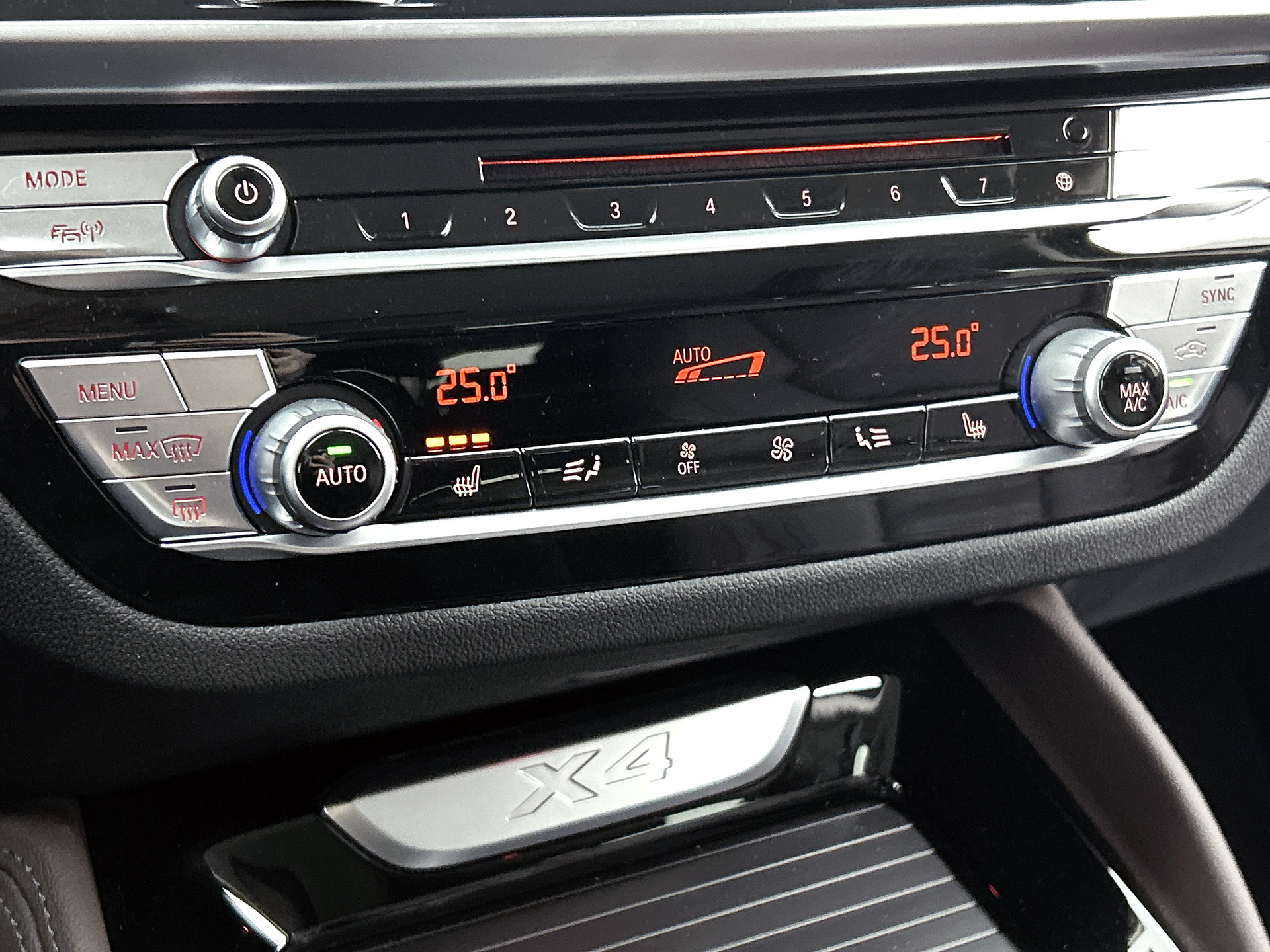 Foto van BMW X4 Xdrive20i