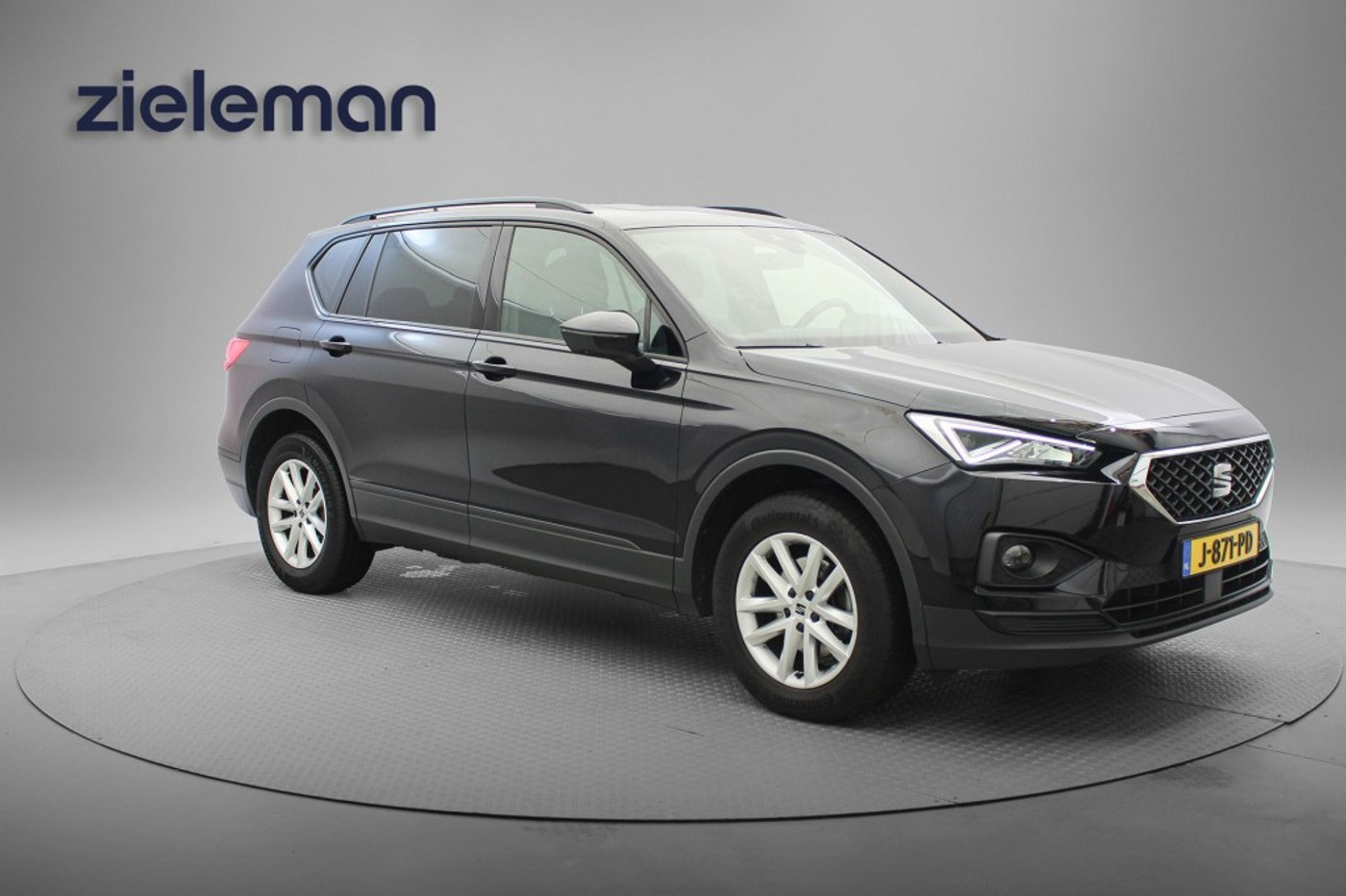 Seat Tarraco 1.5 TSI Style Automaat - Panorama, Carplay, Clima, Cruise 2020 - voorkant