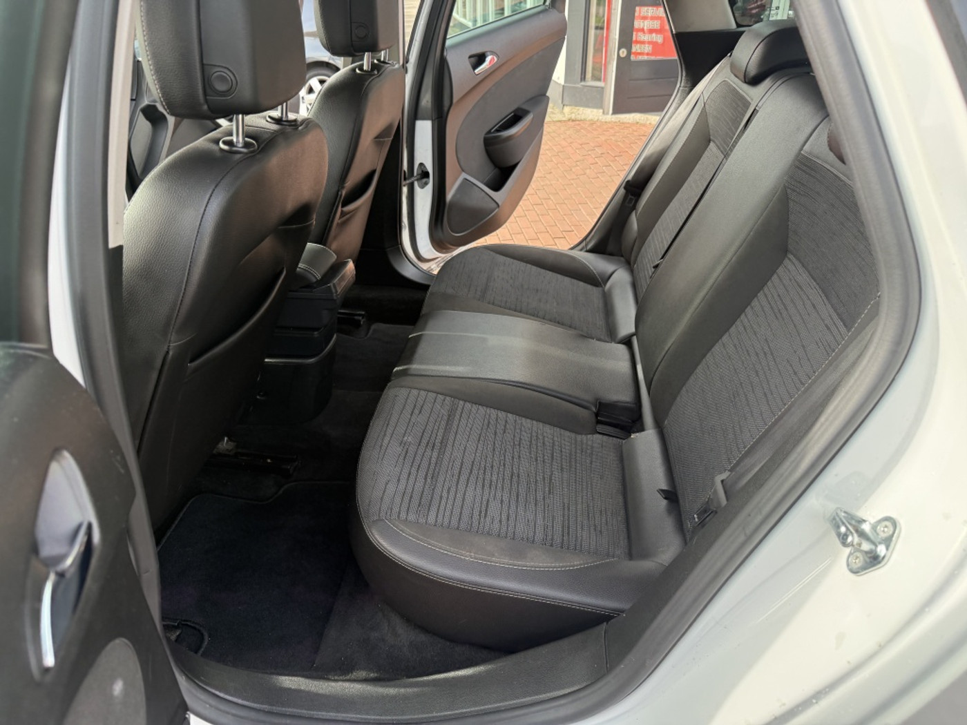 Foto van Opel Astra Sports Tourer