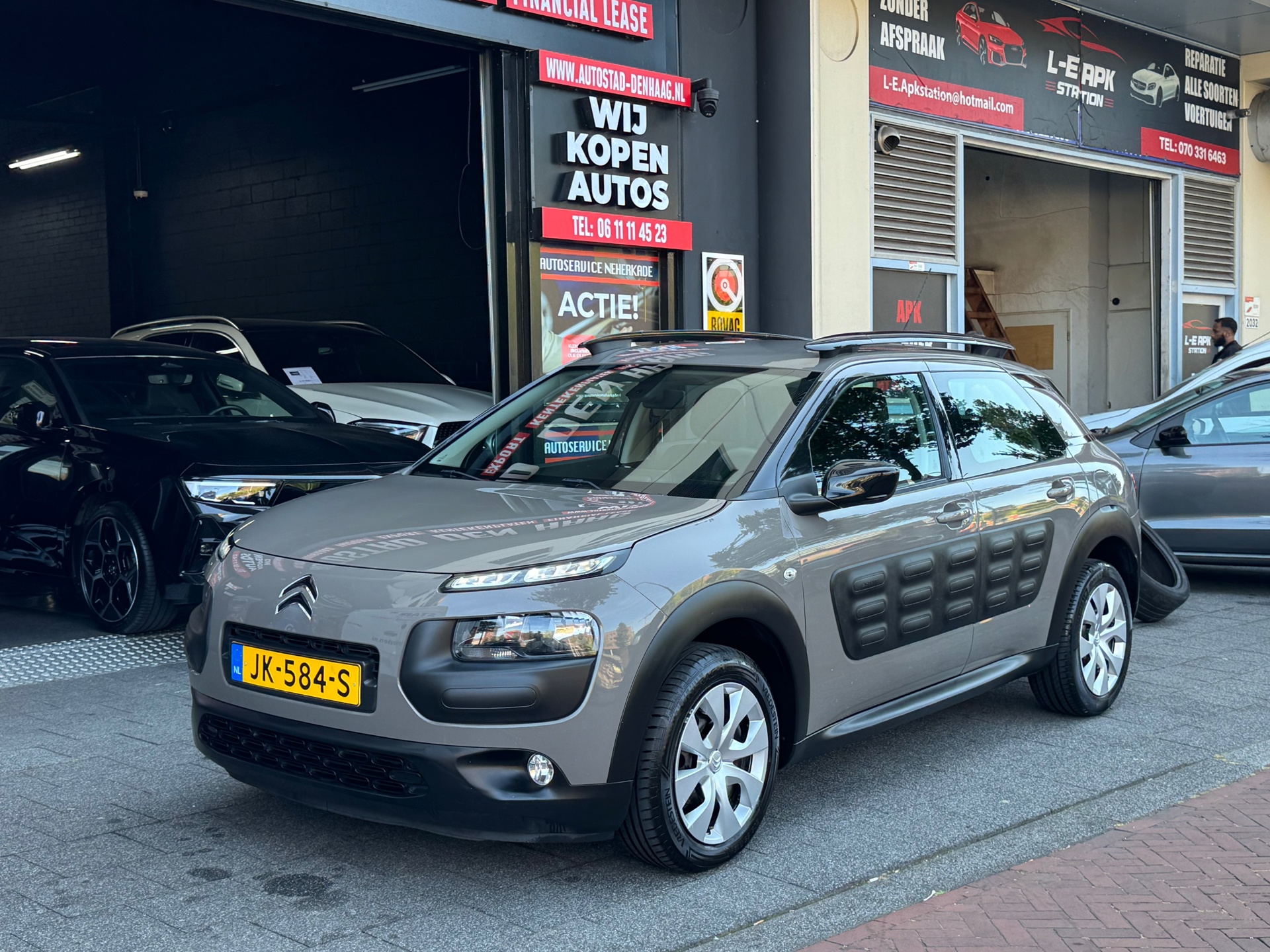 Citroen C4 Cactus 1.2 PureTech Business Automaat 2016 - voorkant
