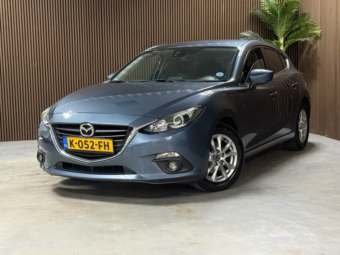 Mazda Mazda3 1.5D Skylease 2016 - voorkant
