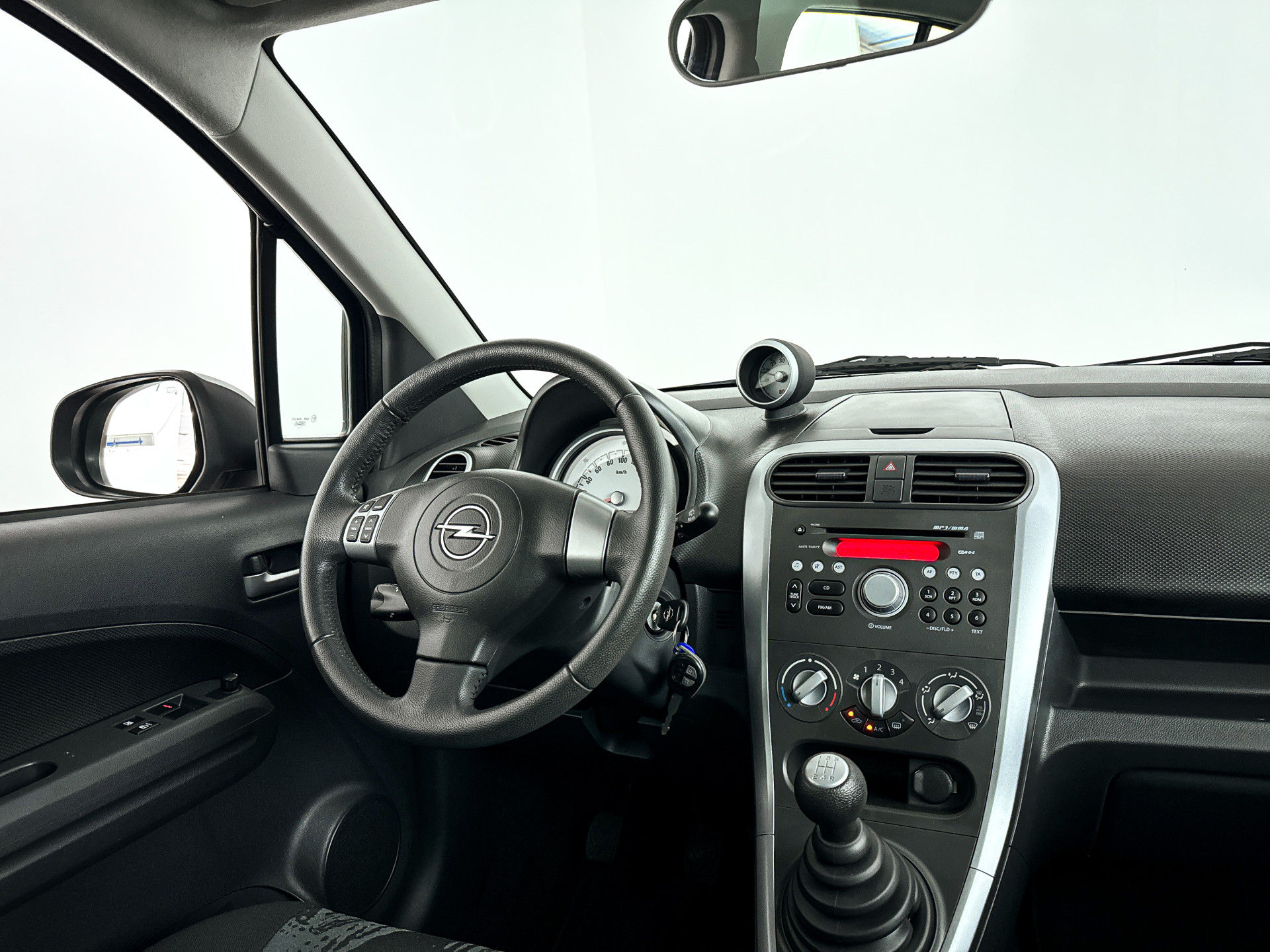 Foto van Opel Agila
