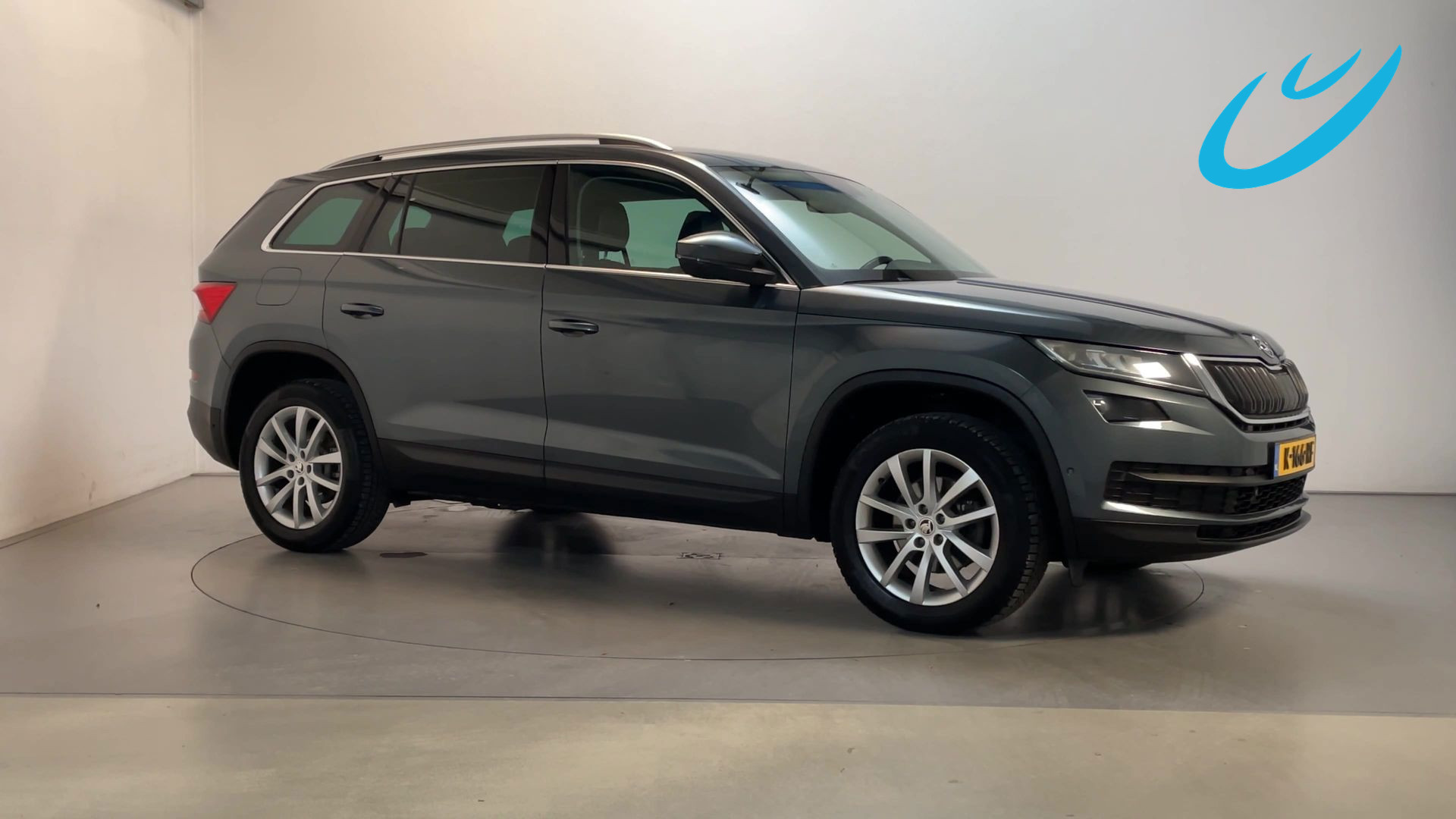 Skoda Kodiaq 1.5 TSI DSG Business Edition Plus Camera Stoelverwarming Leder-Stof DAB+ 2021 - voorkant