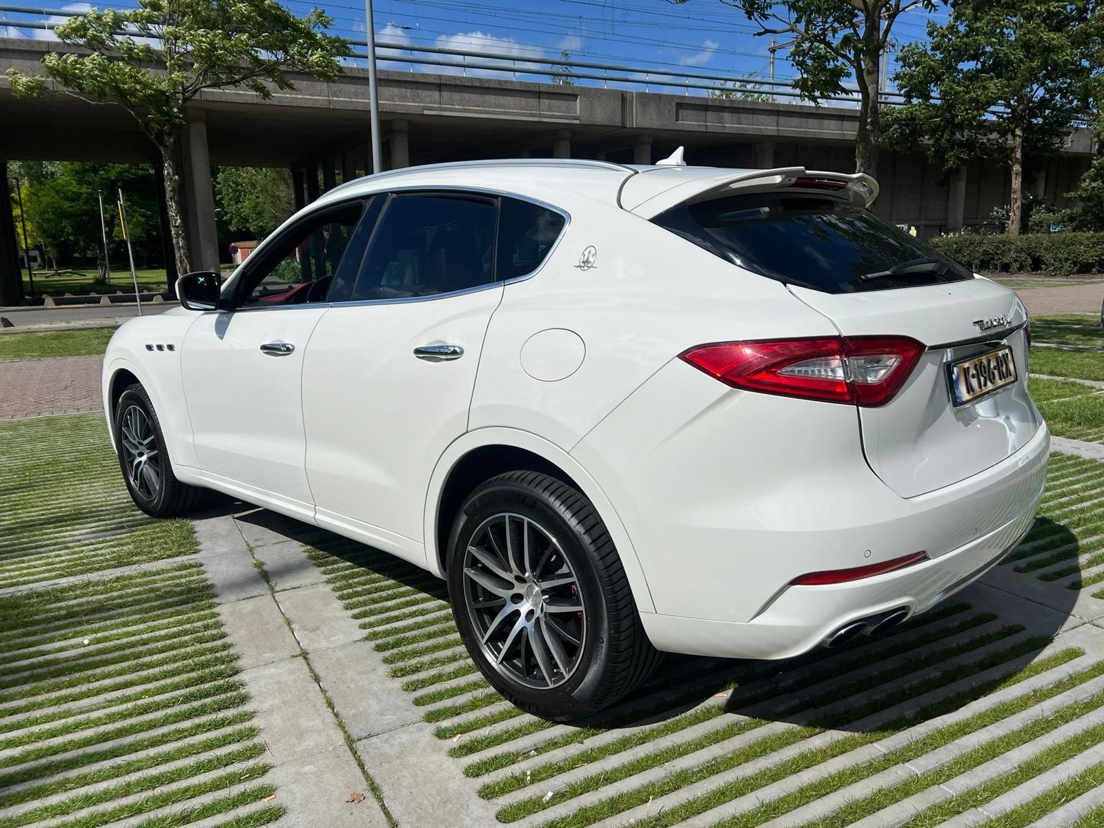 Foto van Maserati Levante Diesel