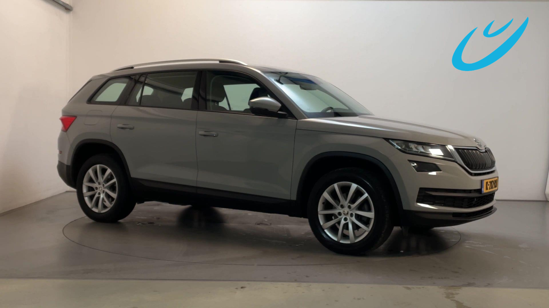 Skoda Kodiaq 1.5 TSI 150pk Business Edition Leder-Stof Camera Stoelverwarming Navigatie DAB+ 2021 - voorkant
