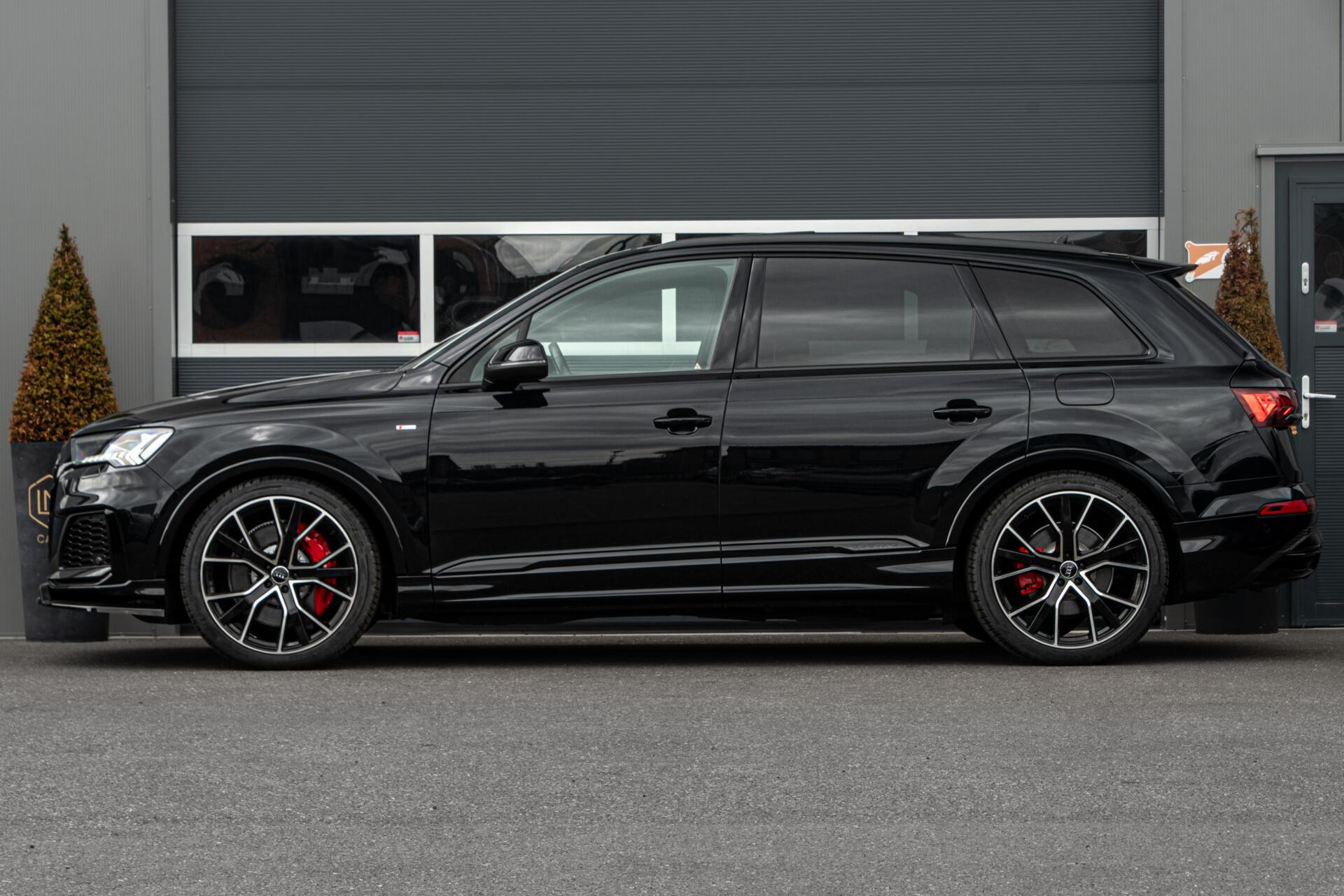 Foto van Audi Q7 55 TFSI E
