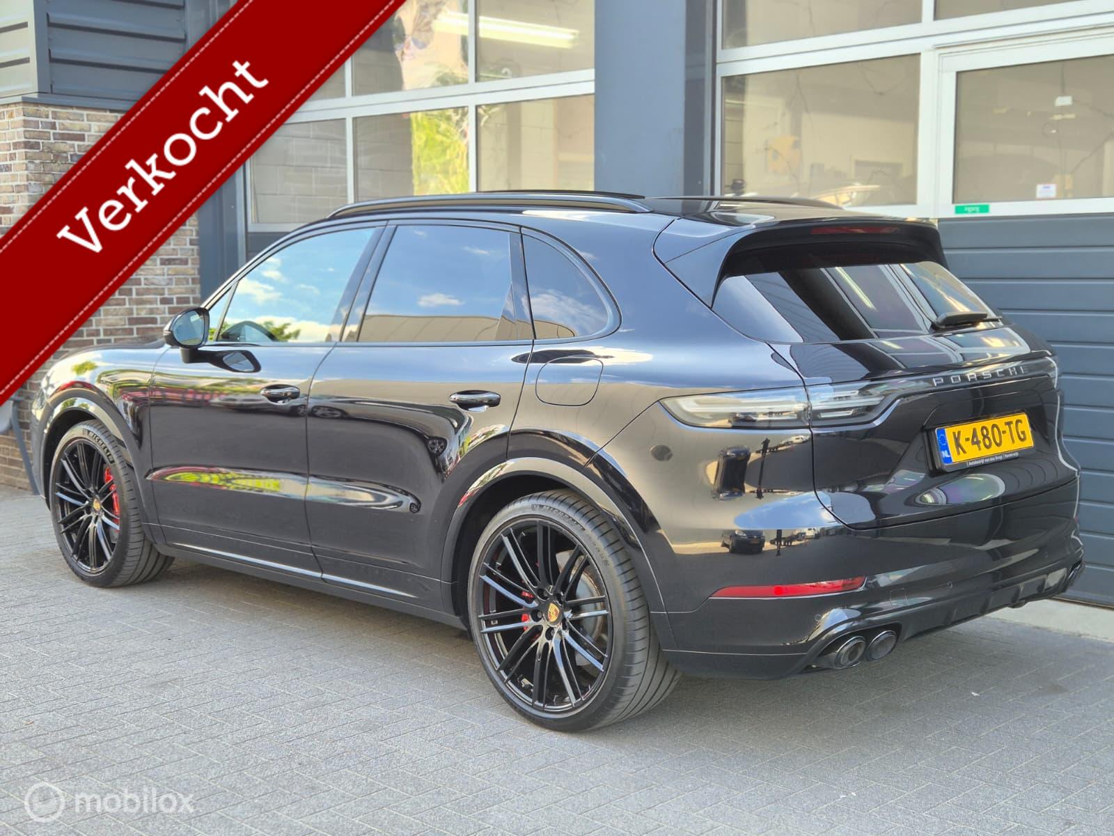 Foto van Porsche Cayenne E-hybrid