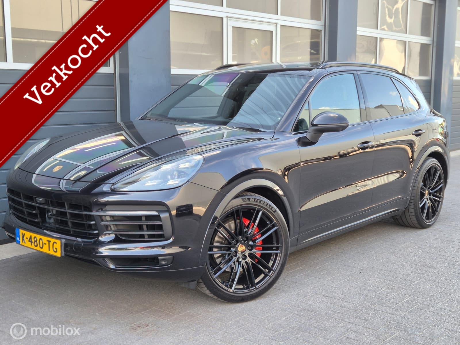 Porsche Cayenne E-hybrid 3.0 E-Hybrid | PPF | 476PK | 22'' INCH | SPORT DESIGN | PANO | LED | 2020 - voorkant