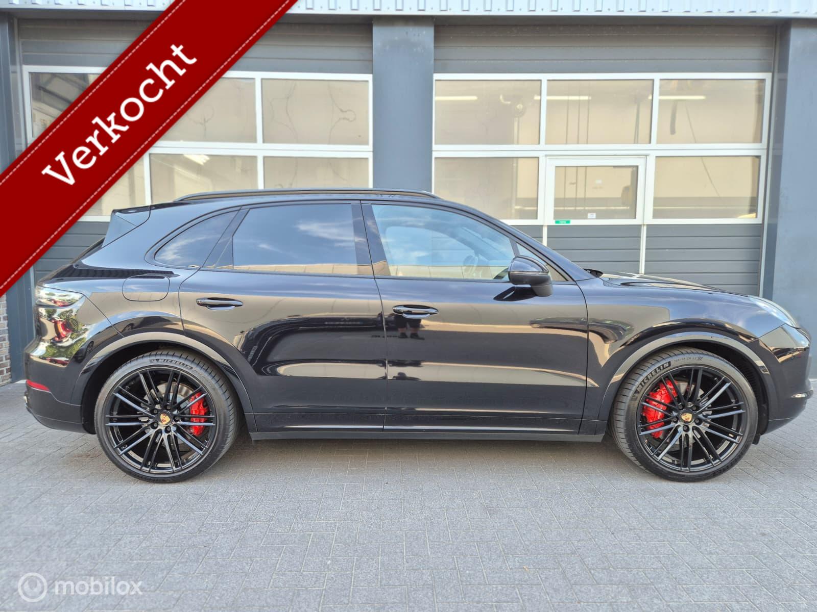 Foto van Porsche Cayenne E-hybrid