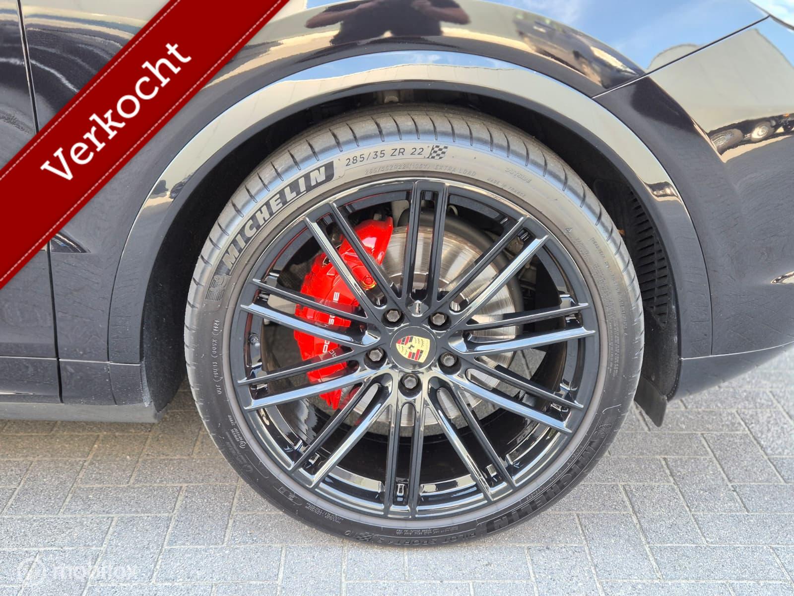 Foto van Porsche Cayenne E-hybrid