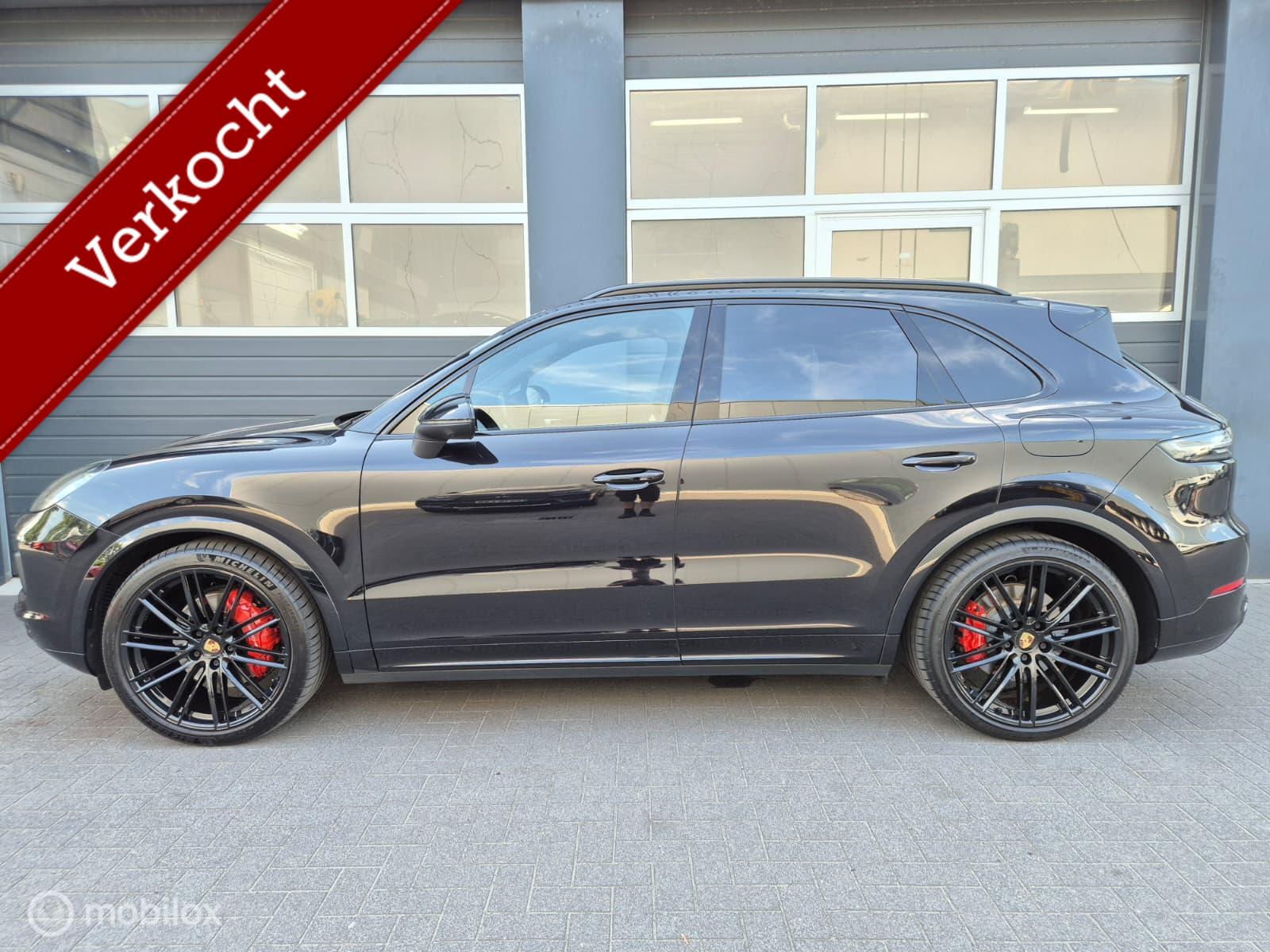 Foto van Porsche Cayenne E-hybrid
