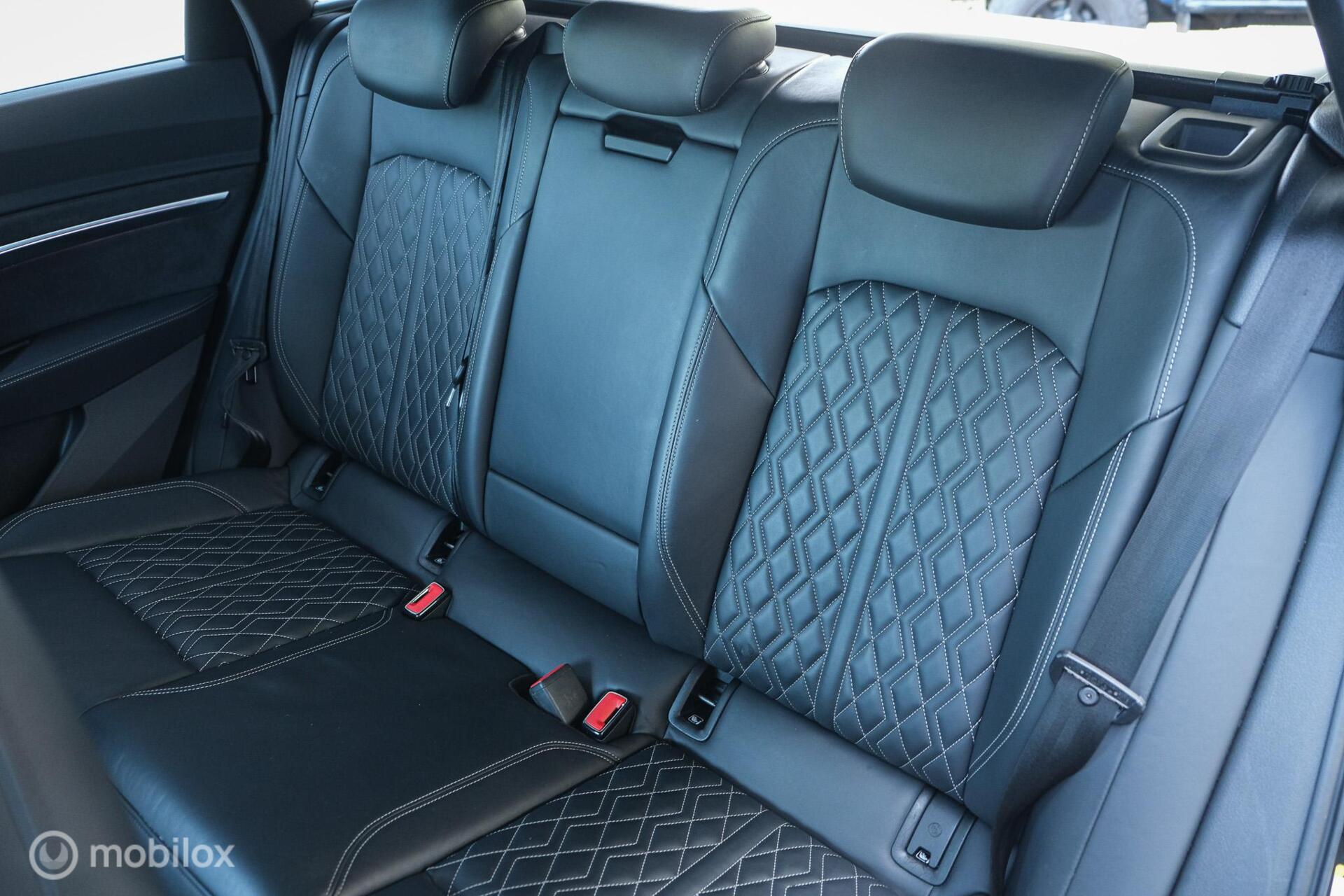 Foto van Audi E-tron S