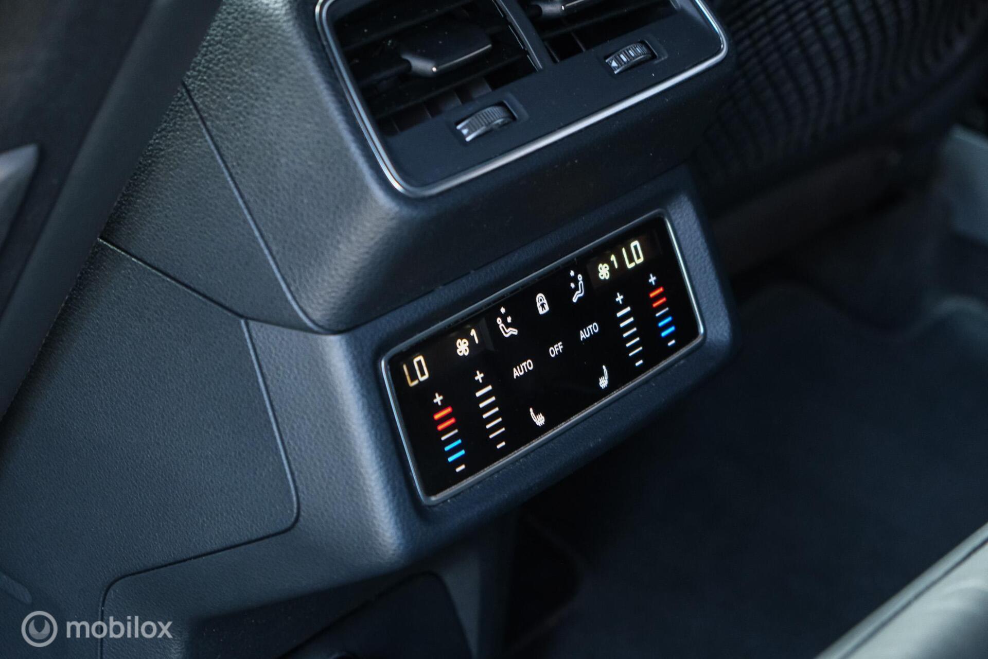 Foto van Audi E-tron S