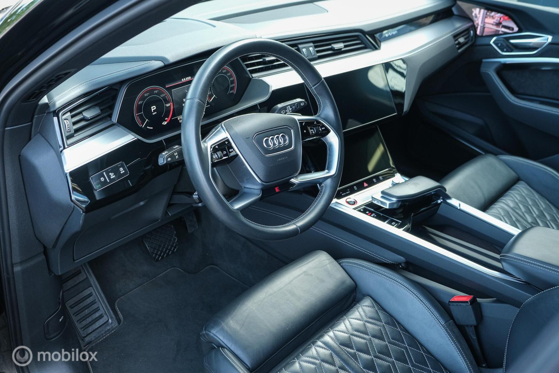 Foto van Audi E-tron S