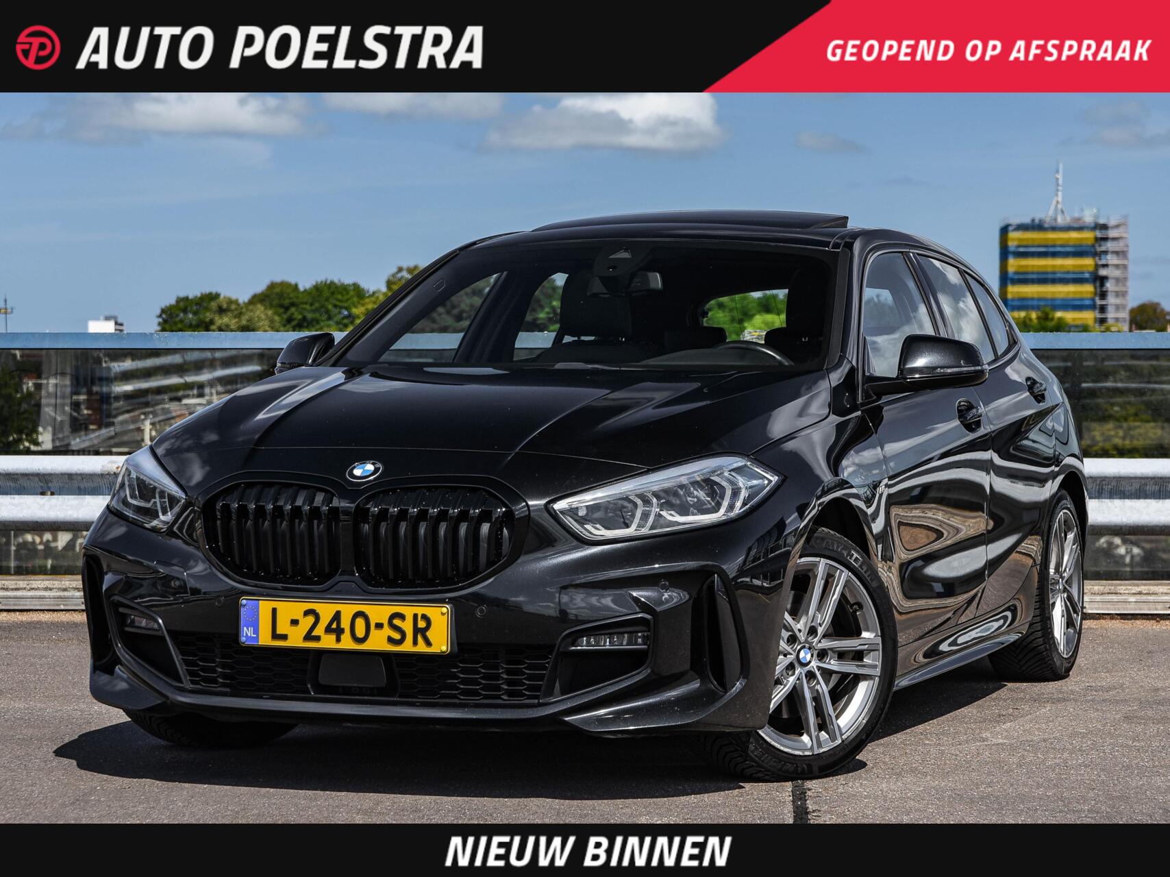 BMW 118i 118i M Sport Shadow Edition Panoramadak Ambianceverlichting Apple CarPlay/Android Auto Navigatie ECC LED 17" 2021 - voorkant