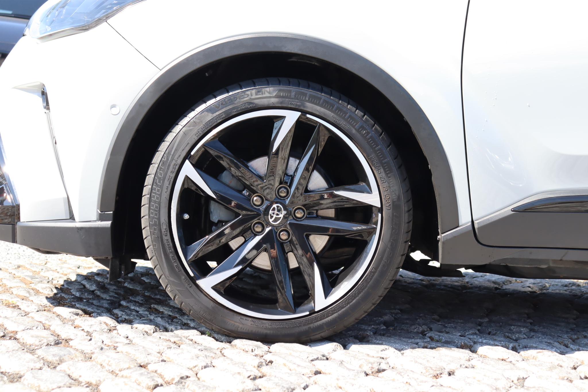 Foto van Toyota Toyota C-hr
