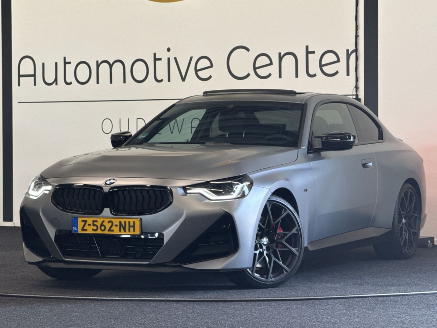 BMW 230i 230i | M-SPORT | PANO | 20 INCH | HARMAN/KARDON 2024 - voorkant