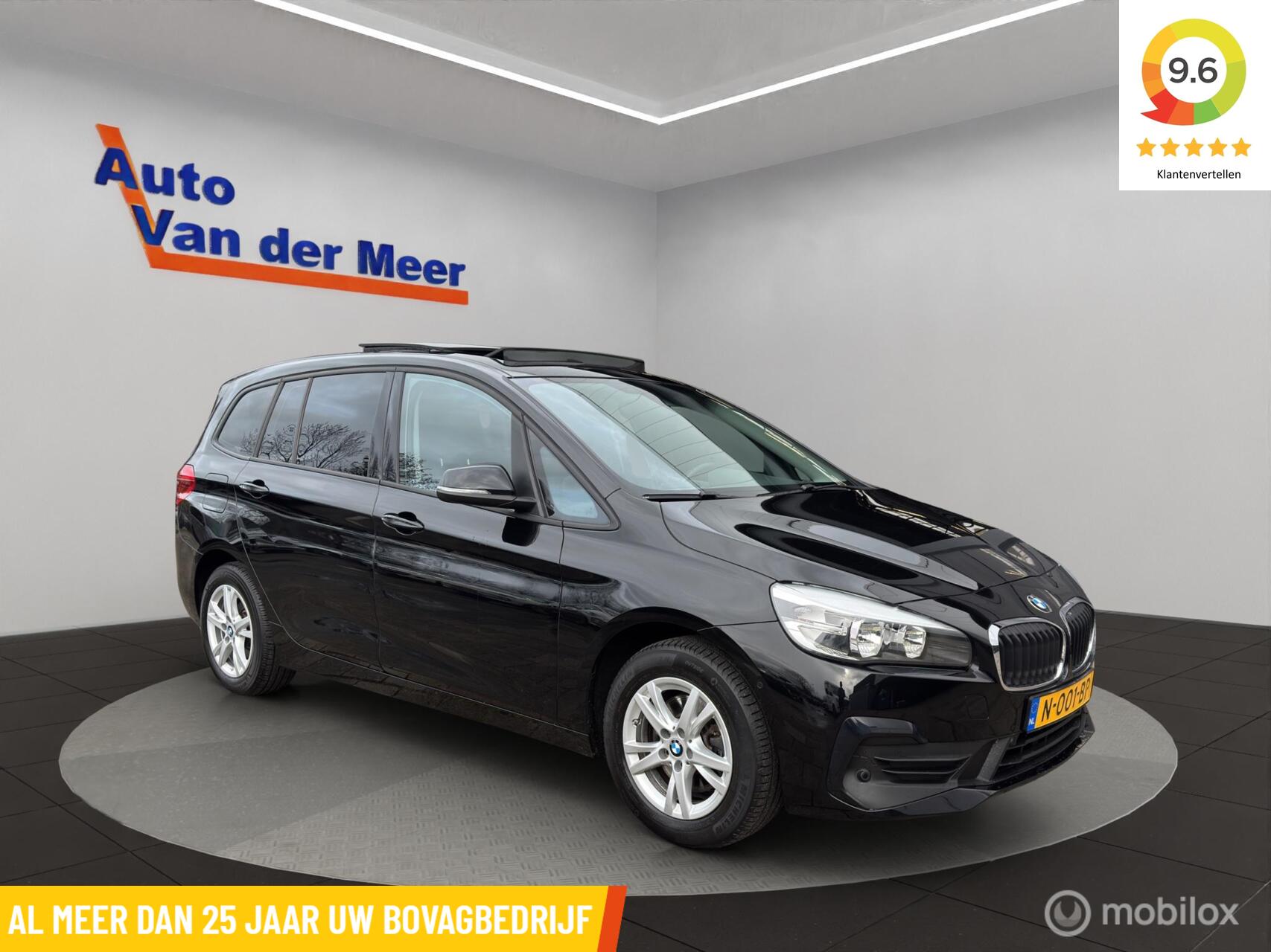 BMW 218i Gran Tourer 218i Executive / Panoramadak 2018 - voorkant