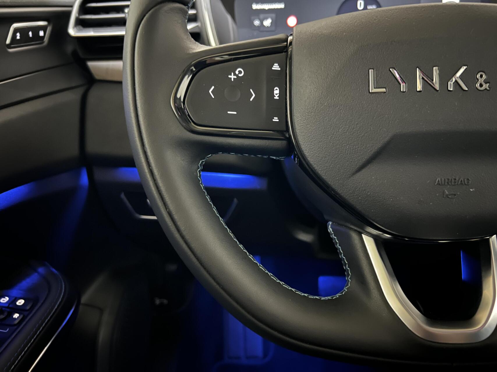 Foto van Lynk&co LYNK & Co 01