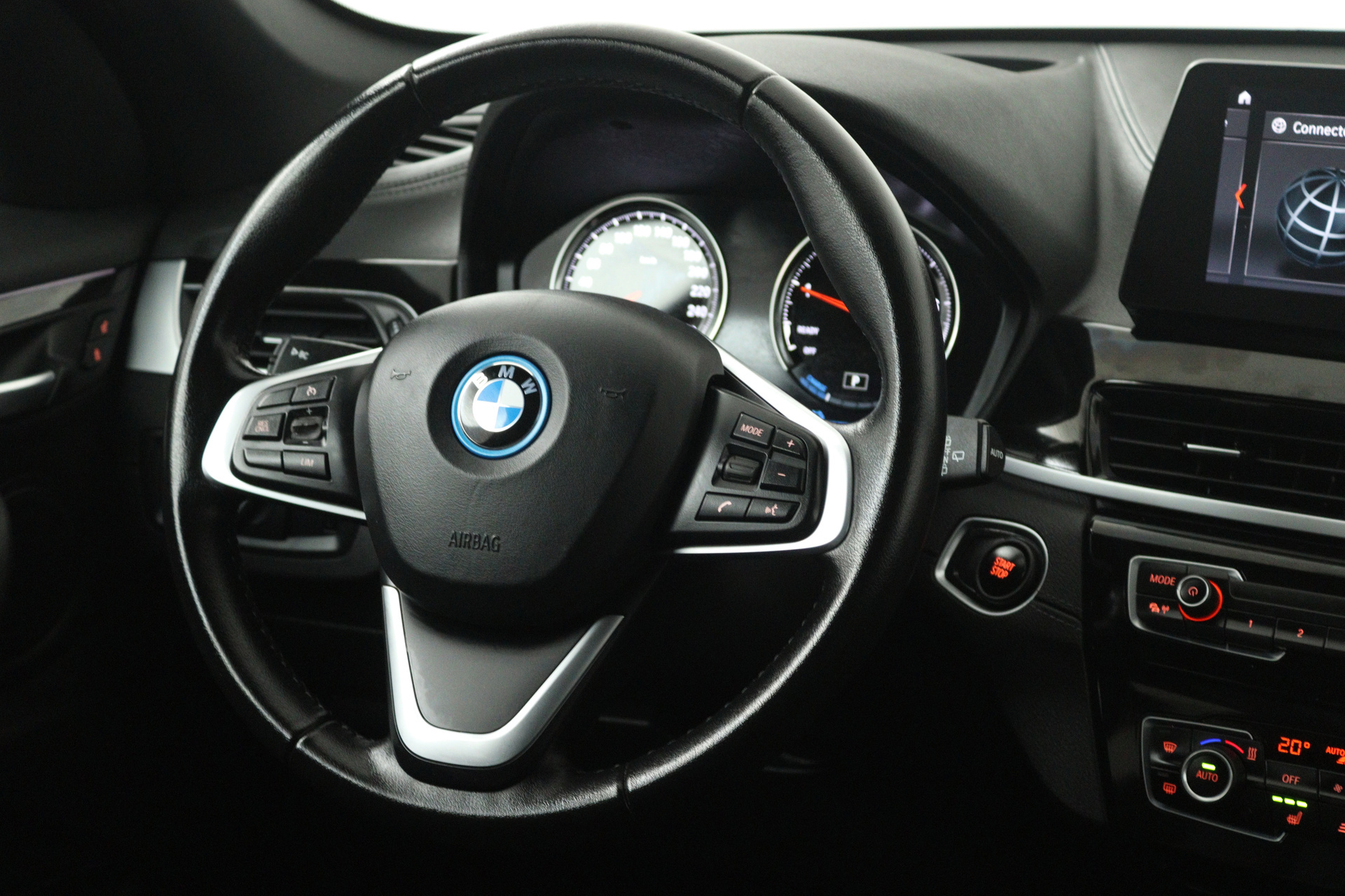 Foto van BMW X1 Xdrive25e